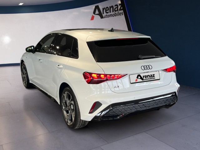 AUDI A3 Sportback TFSI e 200 kW S line Attraction S tronic-image-2