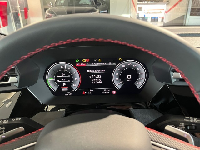 AUDI A3 Sportback TFSI e 200 kW S line Attraction S tronic-image-13