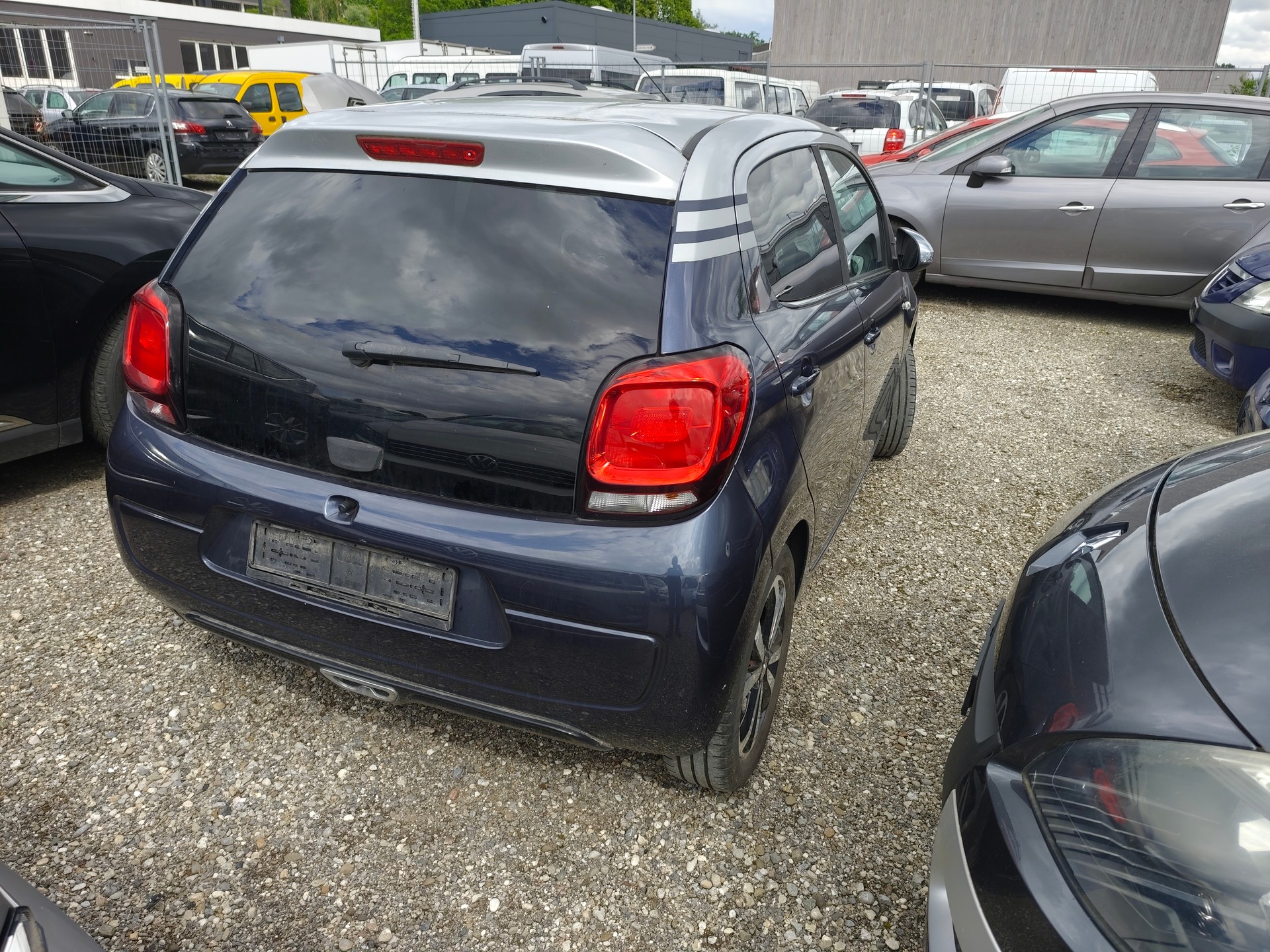 CITROEN C1 1.0 VTi ETG5 Swiss&Me-image-4