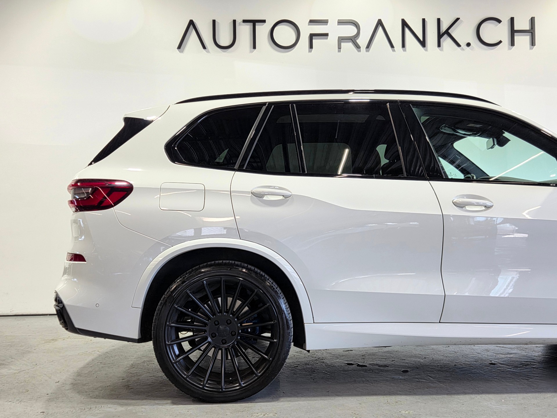 BMW X5 30d xDrive M-Sport-image-23