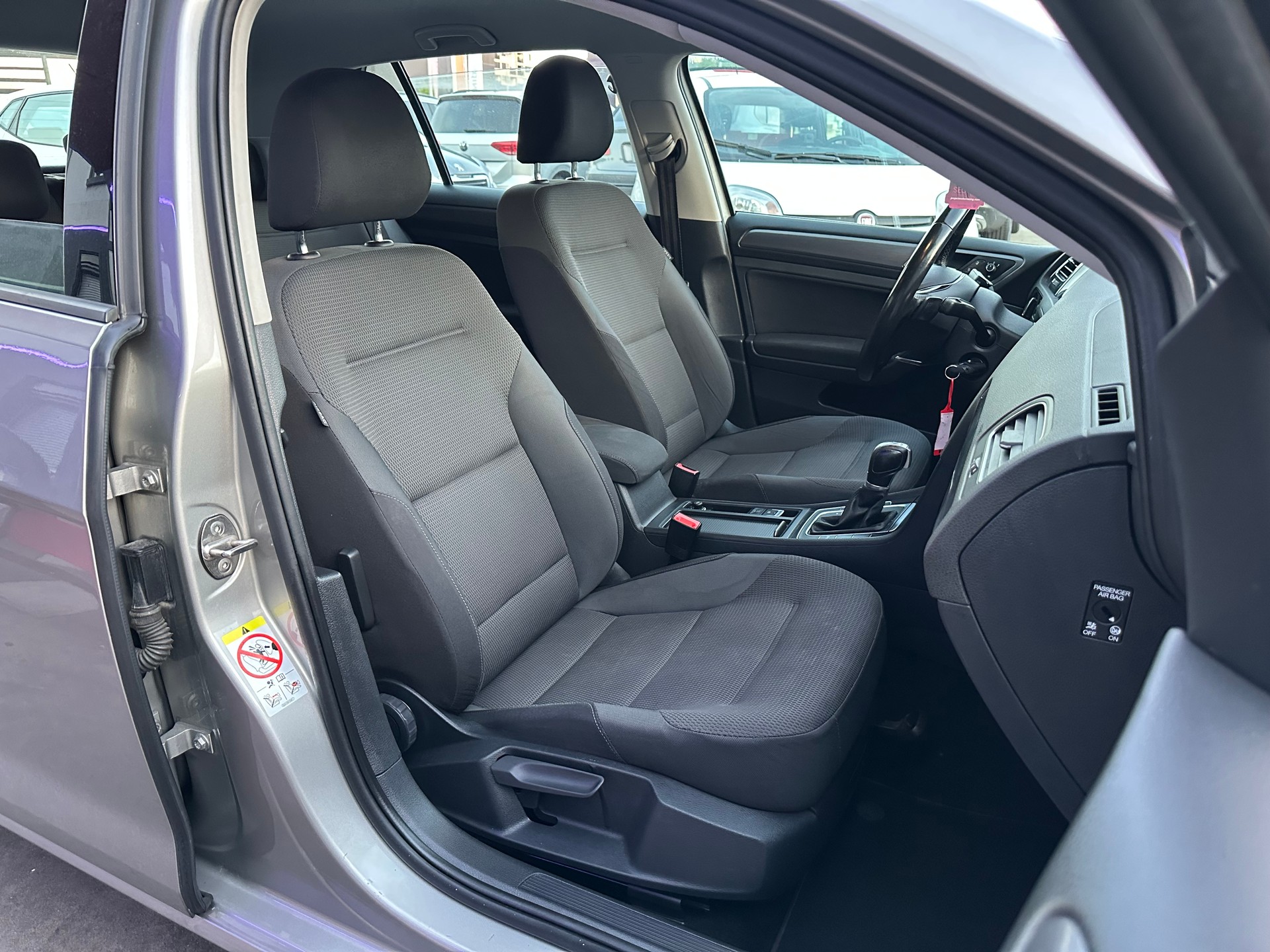 VW Golf 1.4 TSI Highline DSG-image-11