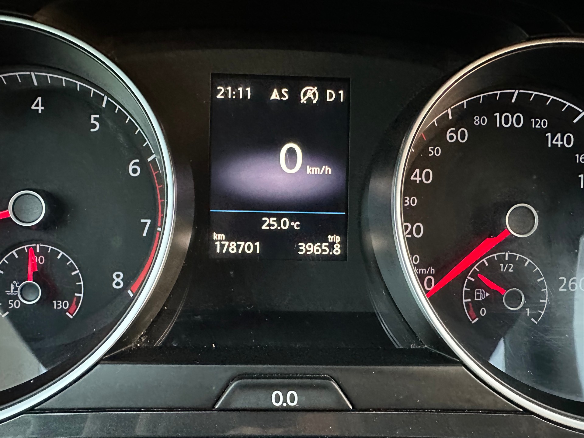 VW Golf 1.4 TSI Highline DSG-image-17