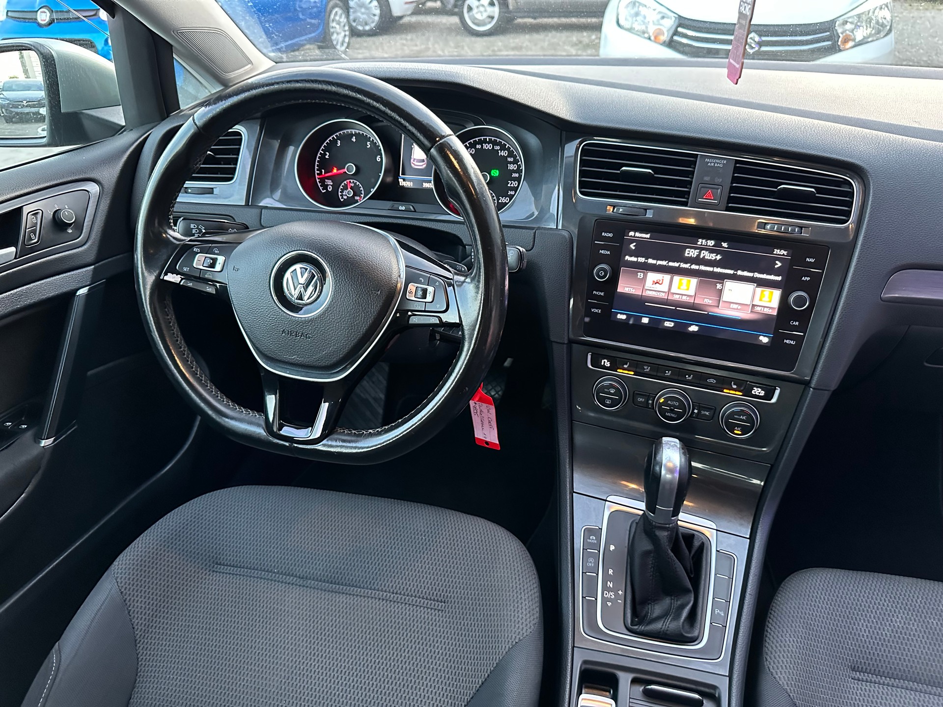 VW Golf 1.4 TSI Highline DSG-image-8