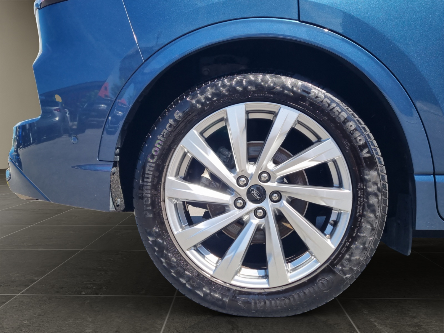 FORD Kuga 2.5 Hybrid Vignale 4x4-image-20