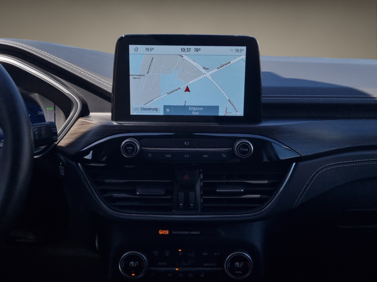 FORD Kuga 2.5 Hybrid Vignale 4x4-image-16