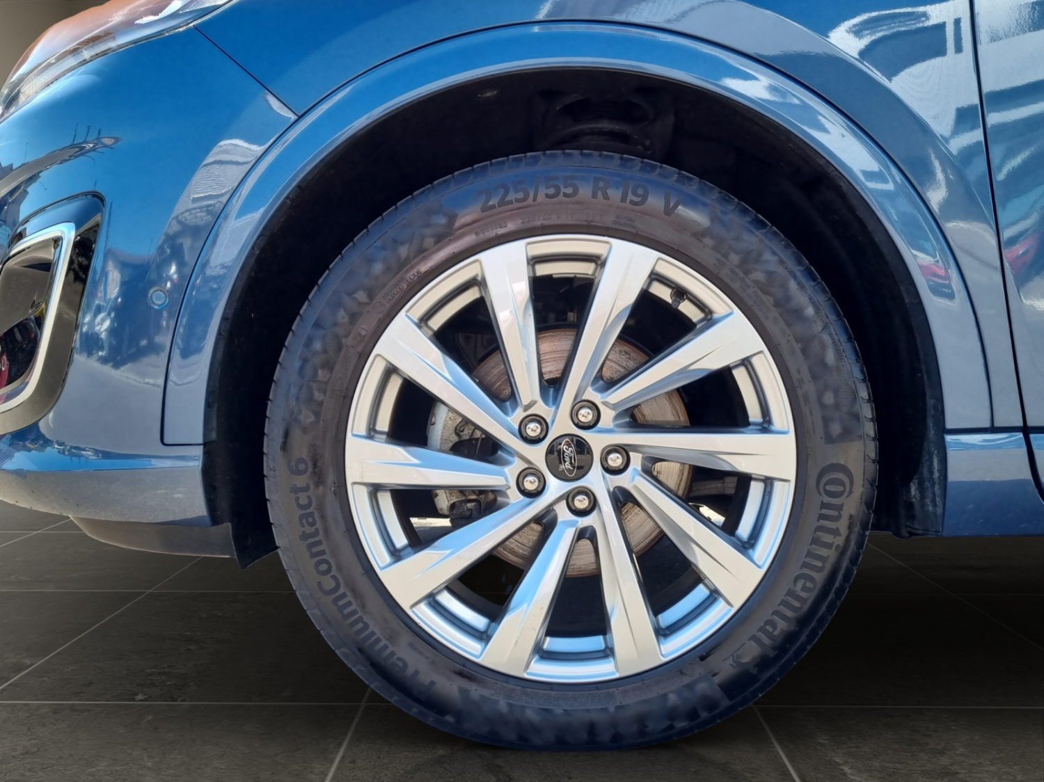 FORD Kuga 2.5 Hybrid Vignale 4x4-image-18