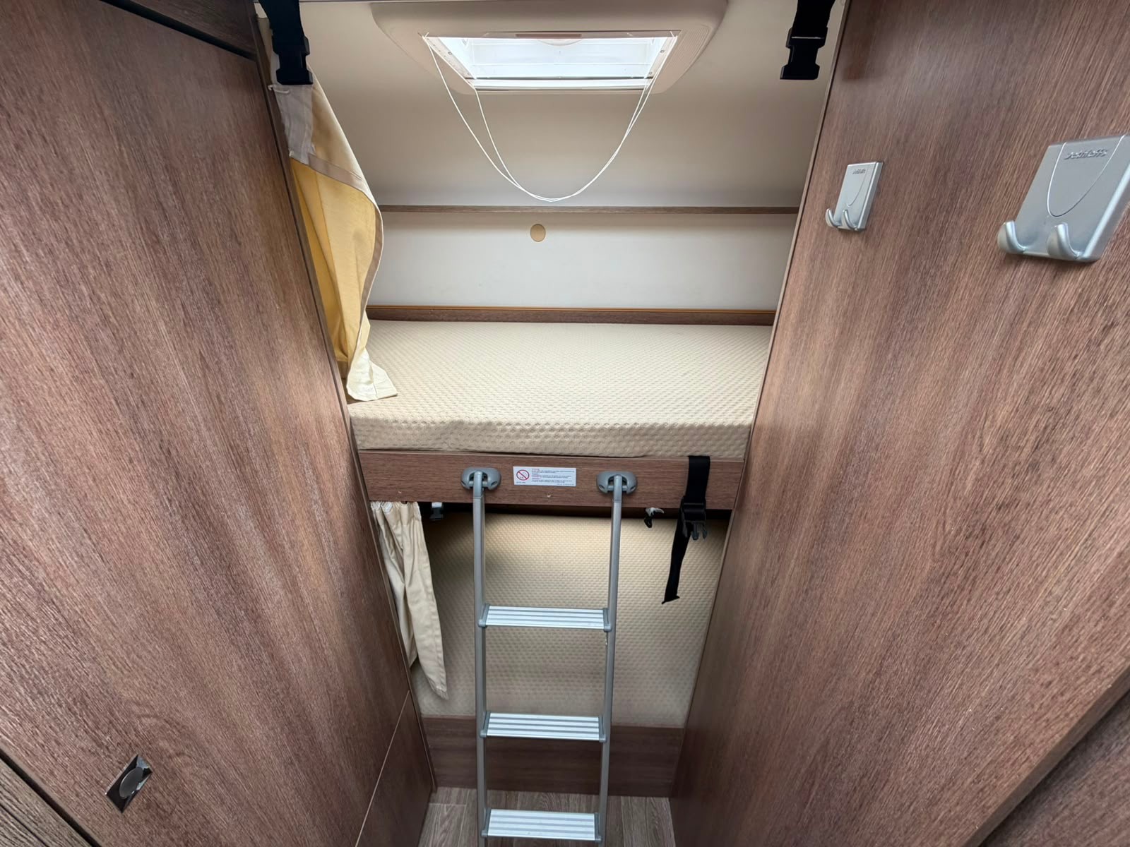 DETHLEFFS Fiat Ducato Dethleffs Trend A 5887 | 6 Plätze | 459kg Nutzlast | Frisch MFK & Garantie-image-20