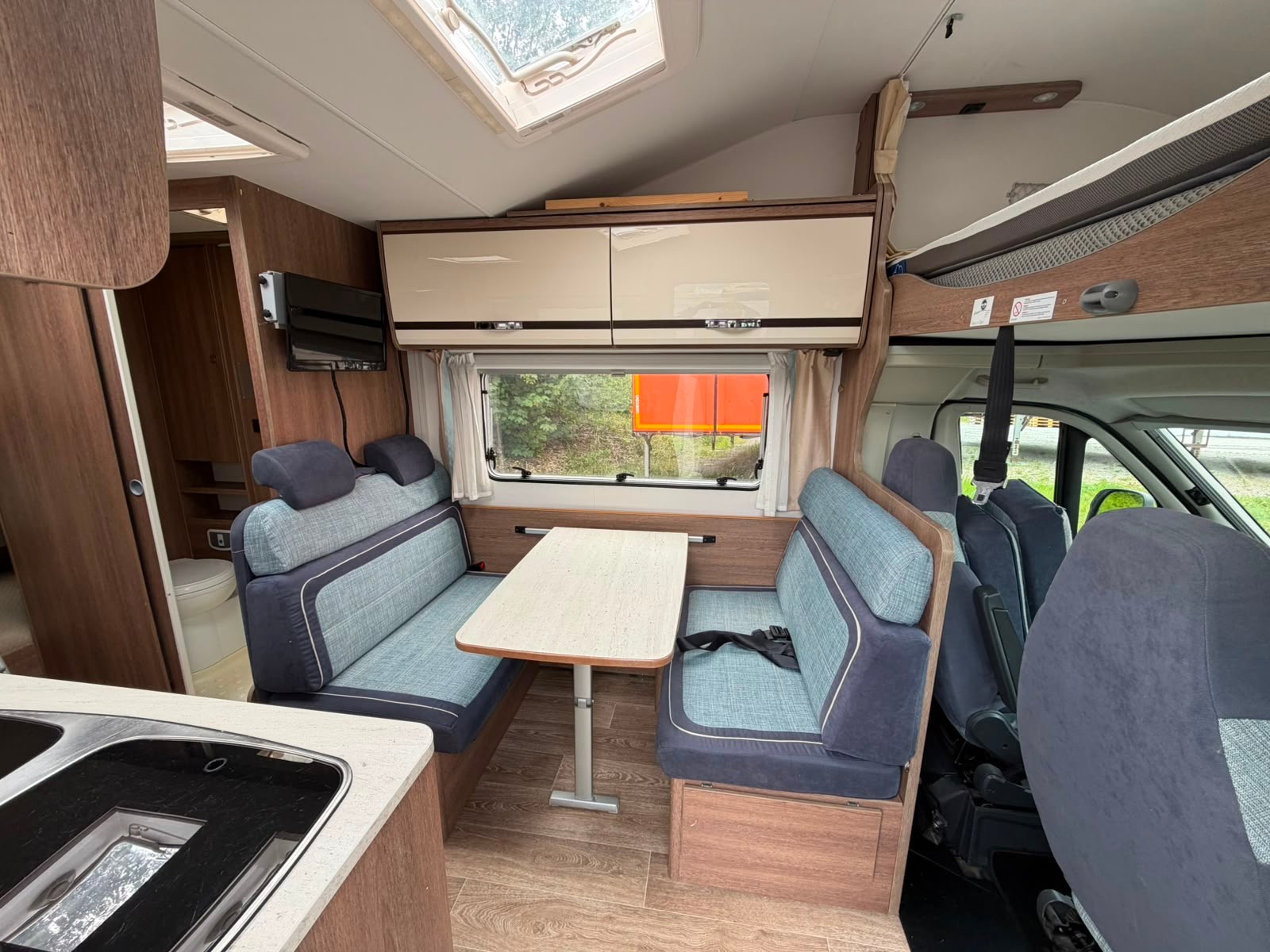DETHLEFFS Fiat Ducato Dethleffs Trend A 5887 | 6 Plätze | 459kg Nutzlast | Frisch MFK & Garantie-image-10
