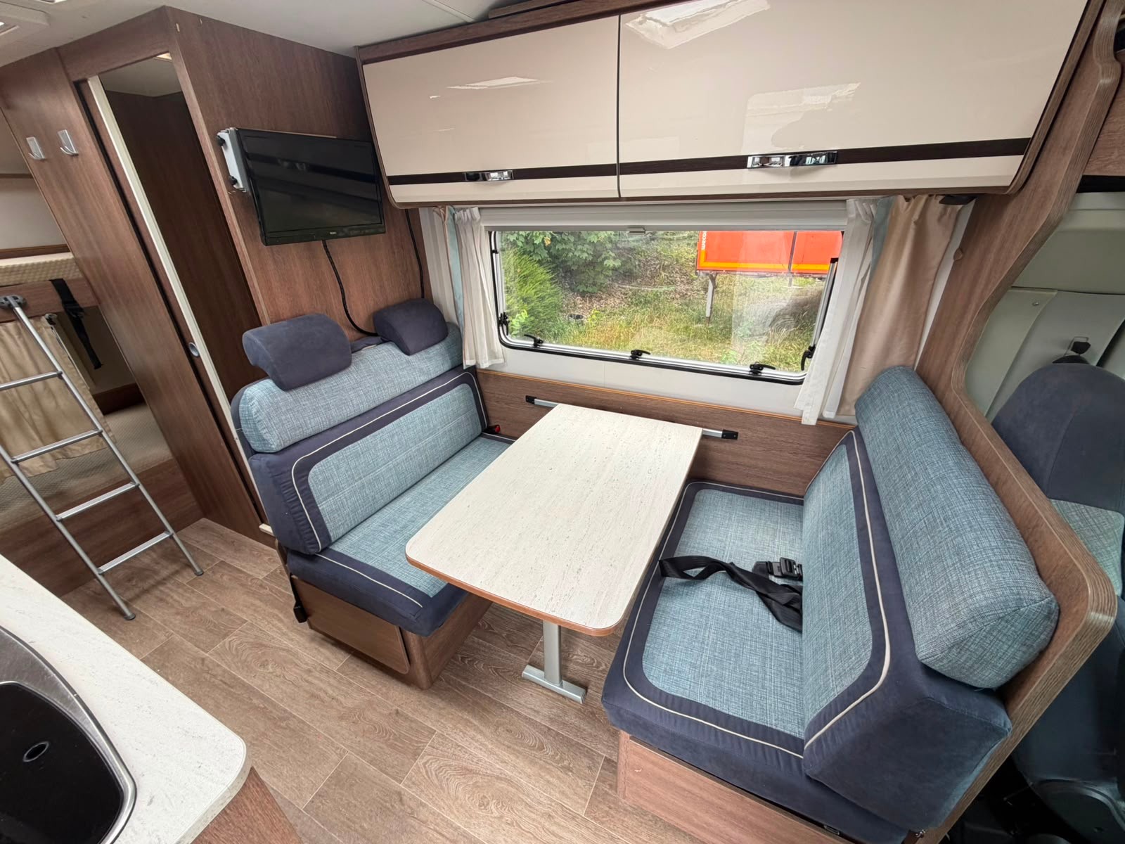DETHLEFFS Fiat Ducato Dethleffs Trend A 5887 | 6 Plätze | 459kg Nutzlast | Frisch MFK & Garantie-image-12
