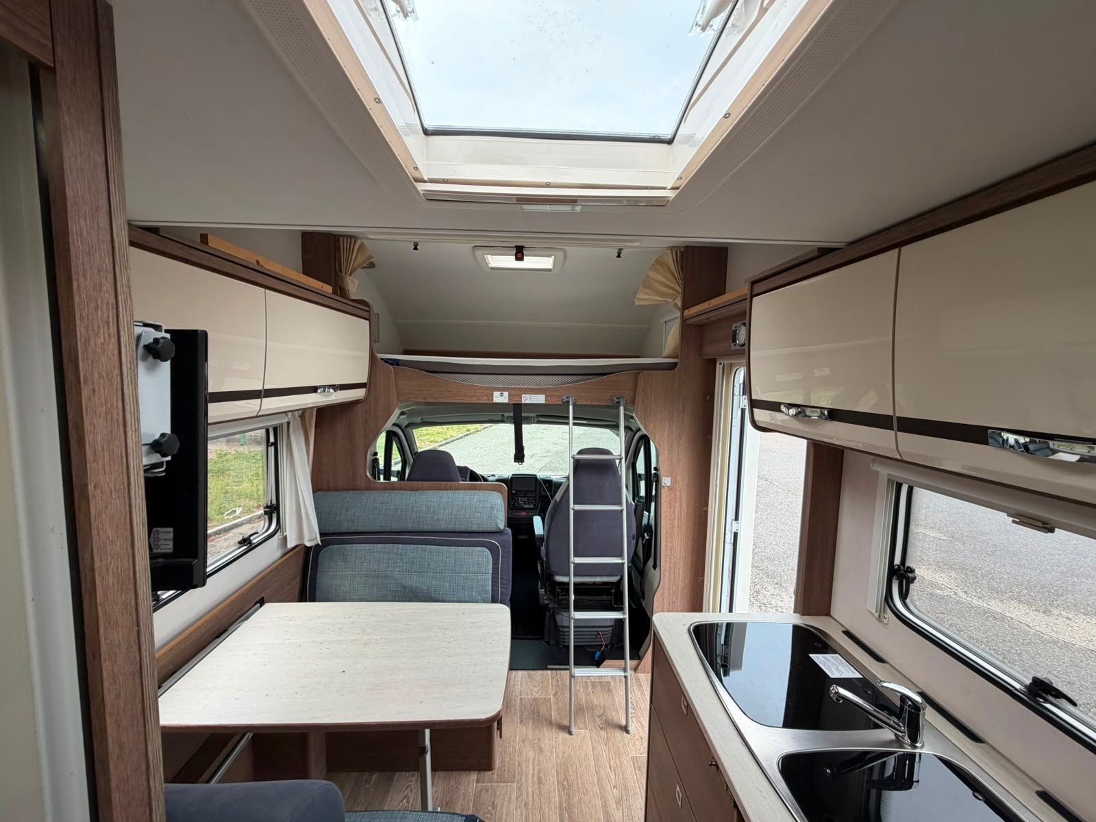 DETHLEFFS Fiat Ducato Dethleffs Trend A 5887 | 6 Plätze | 459kg Nutzlast | Frisch MFK & Garantie-image-25