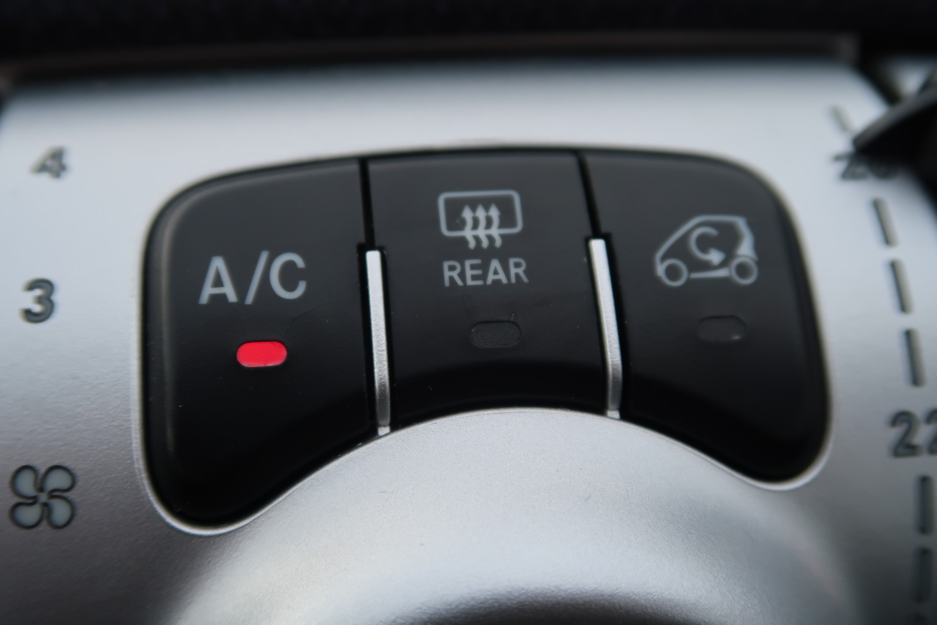 SMART fortwo swiss edition mhd softouch-image-12