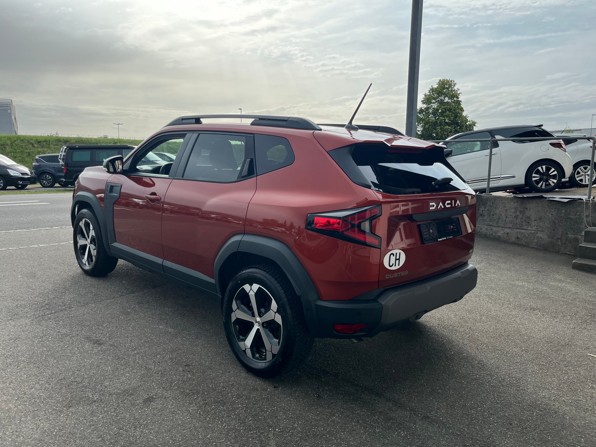 DACIA Duster TCe 130 48V Journey 4x4+++FORTLAUFENDE NEUWAGENGARANTIE++++++-image-1