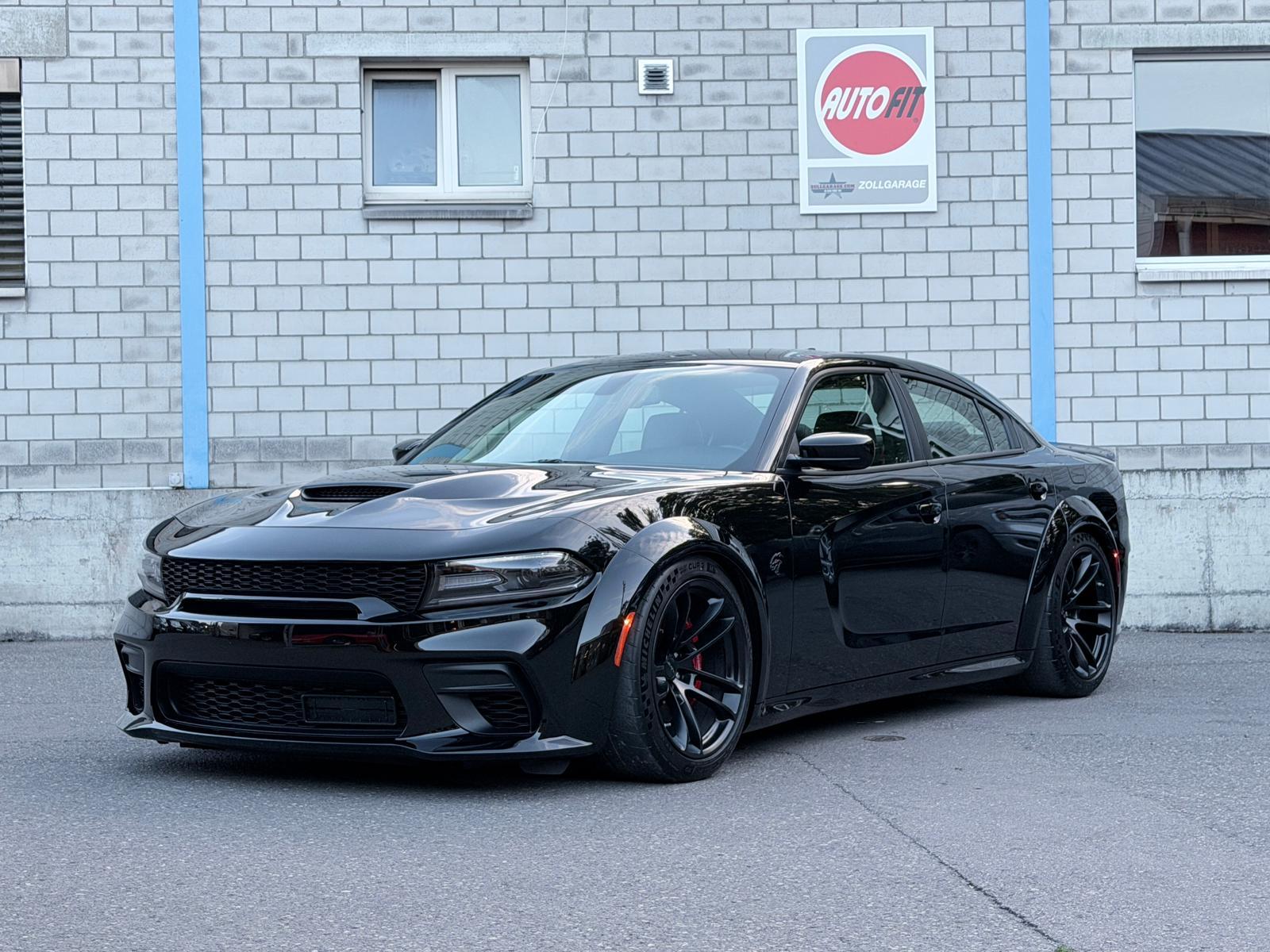 DODGE CHARGER HELLCAT WIDEBODY 727 PS-image-4