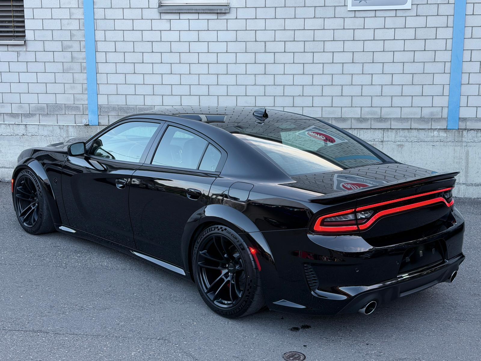 DODGE CHARGER HELLCAT WIDEBODY 727 PS-image-19