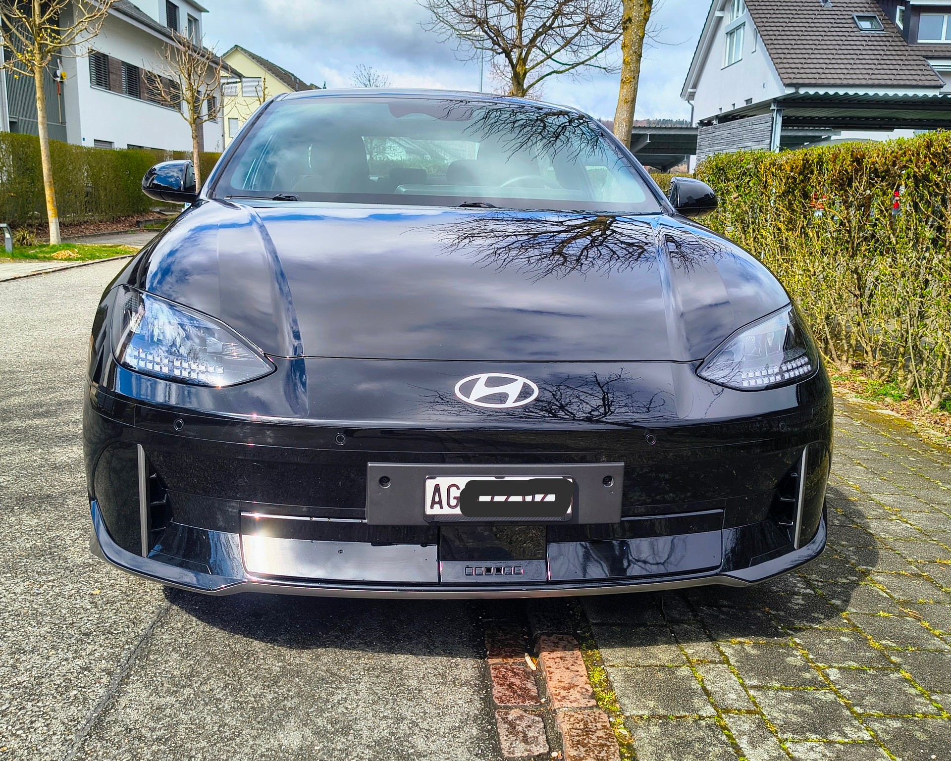 HYUNDAI 680 km DELUXE Version-image-2