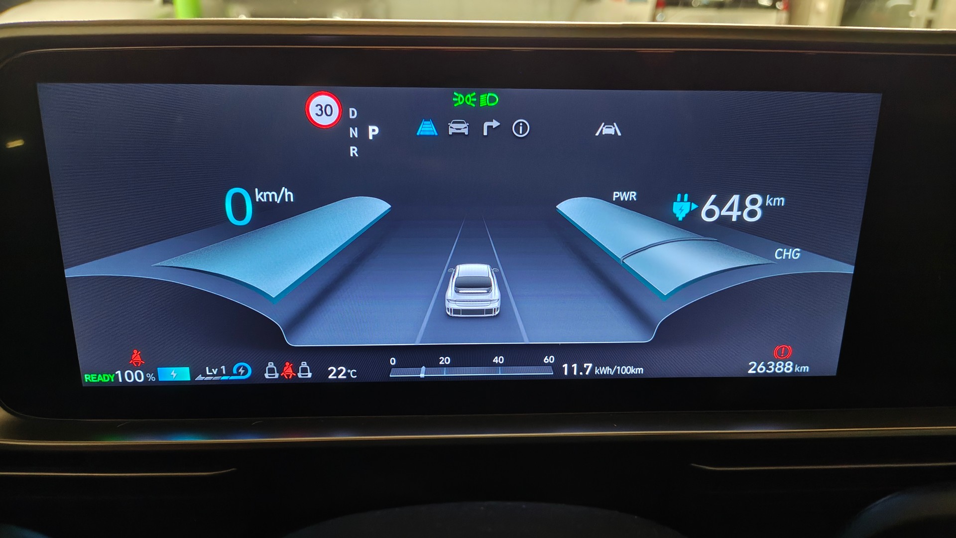 HYUNDAI 680 km DELUXE Version-image-4