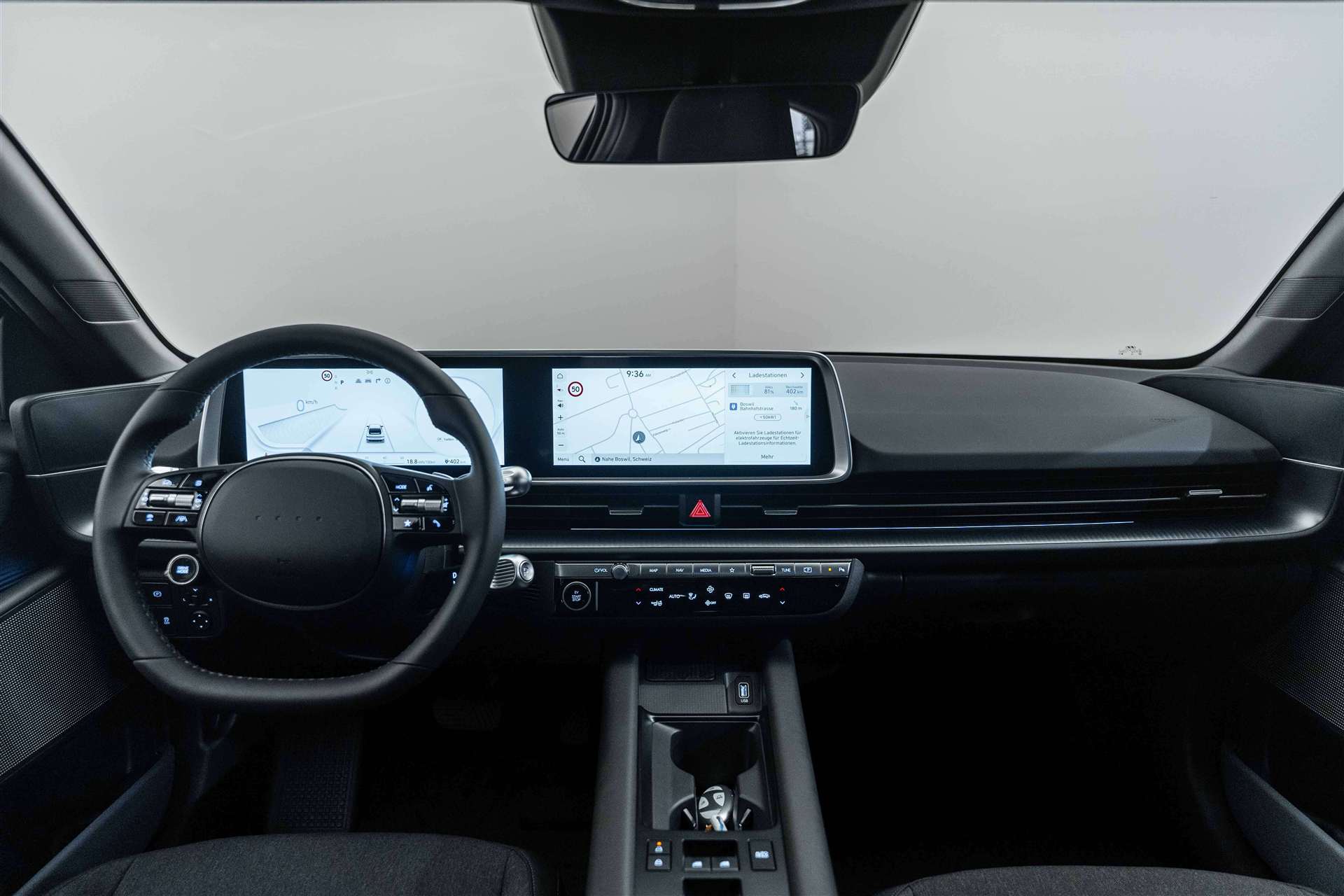 HYUNDAI 680 km DELUXE Version-image-5
