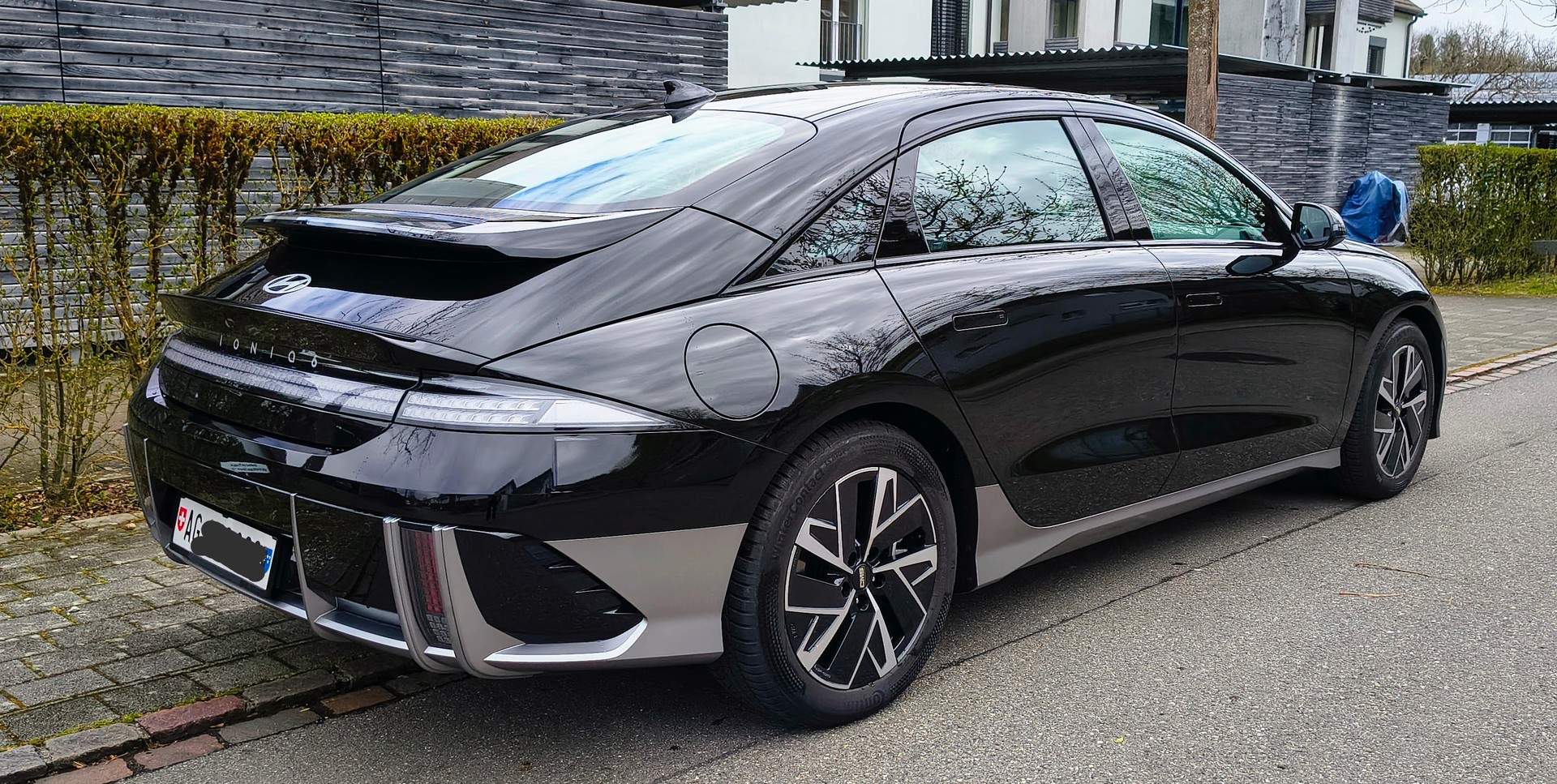HYUNDAI 680 km DELUXE Version-image-1