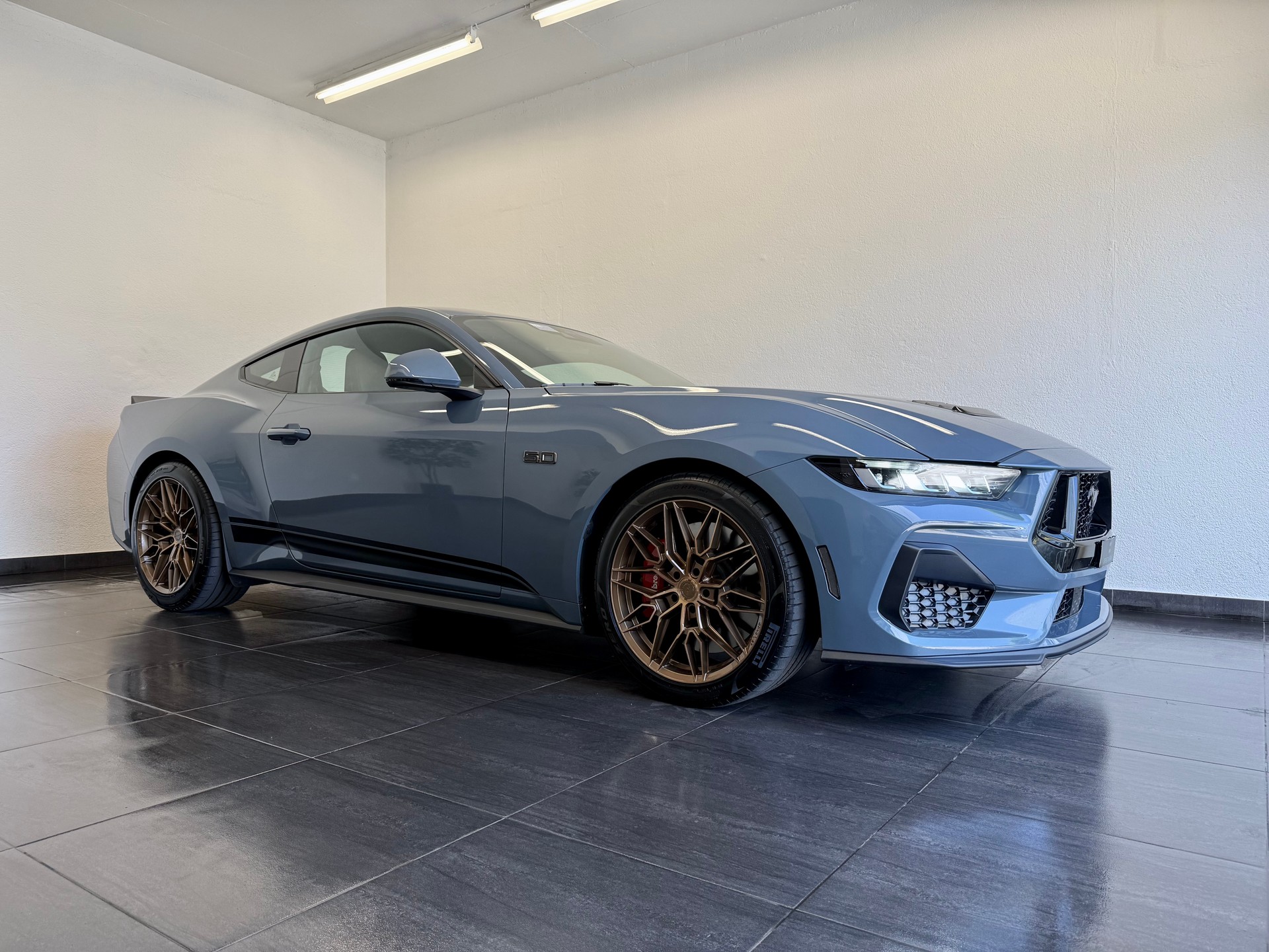 FORD Mustang Fastback 5.0 V8 GT Automat
