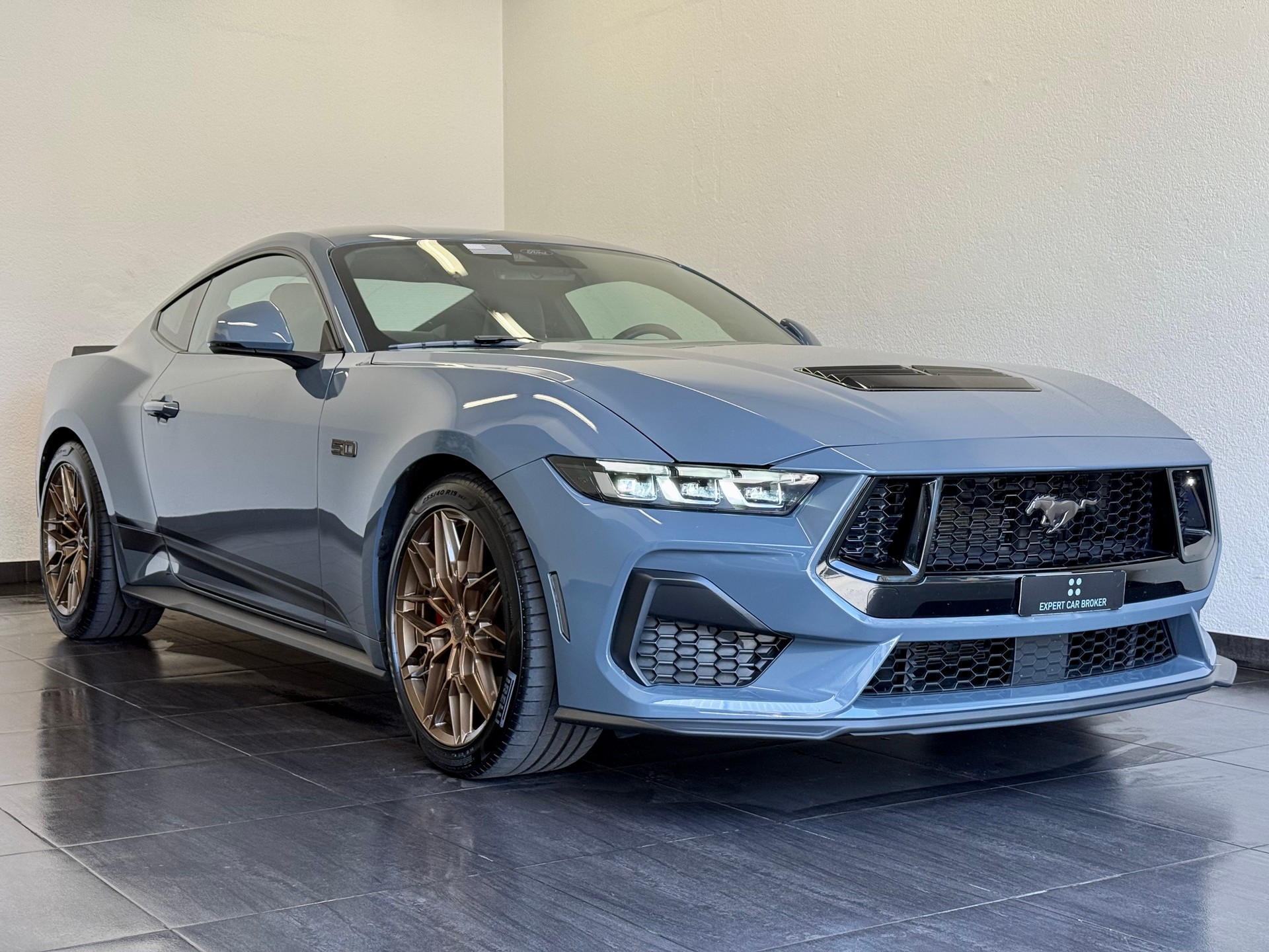 FORD Mustang Fastback 5.0 V8 GT Automat-showroom-element-1