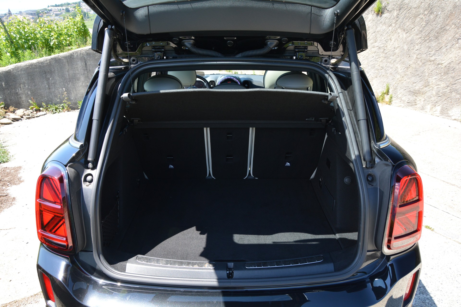 MINI Countryman Cooper SE ALL4 PHEV Steptronic-image-14