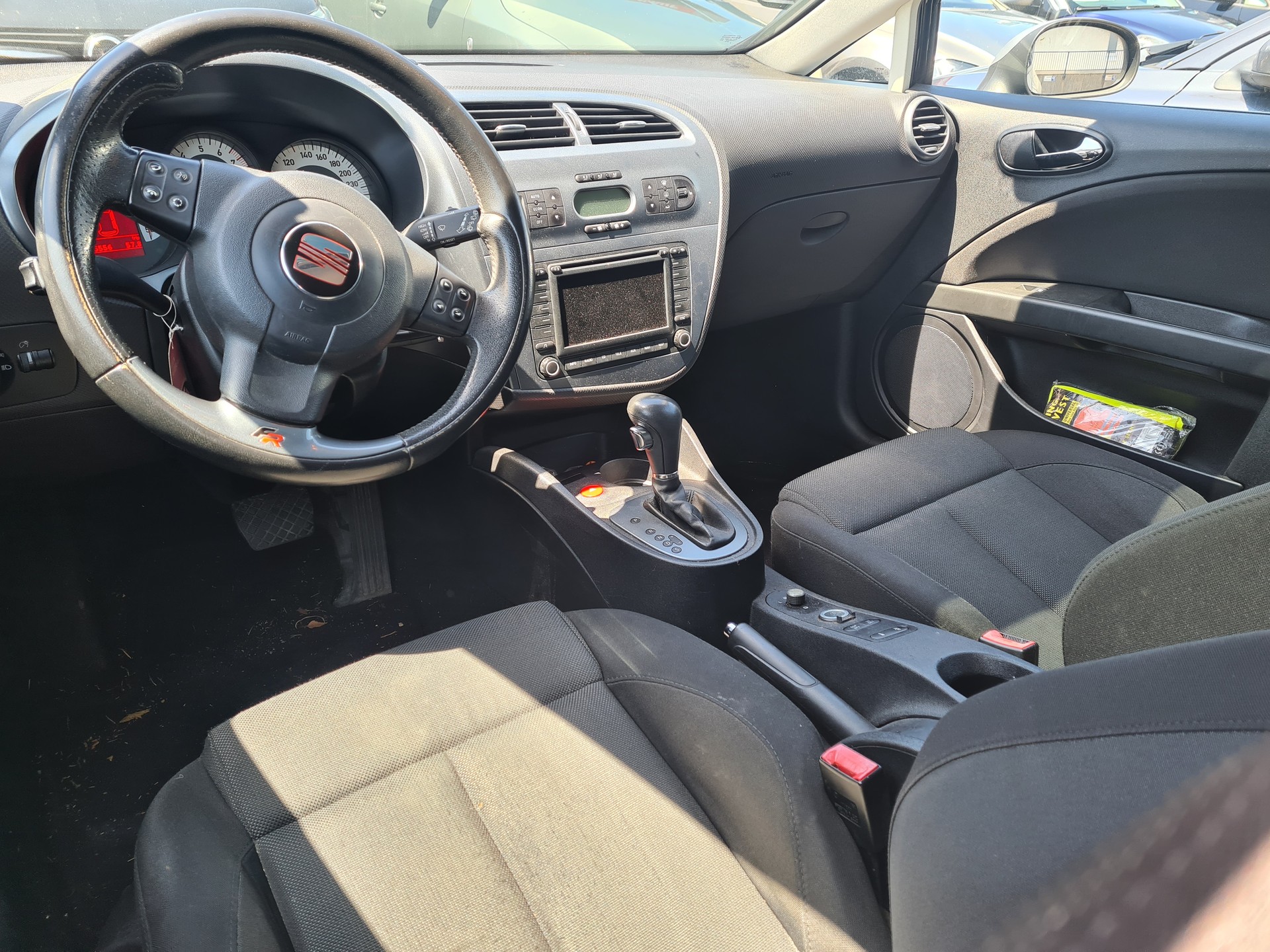 SEAT Leon 2.0 TSI FR-image-4