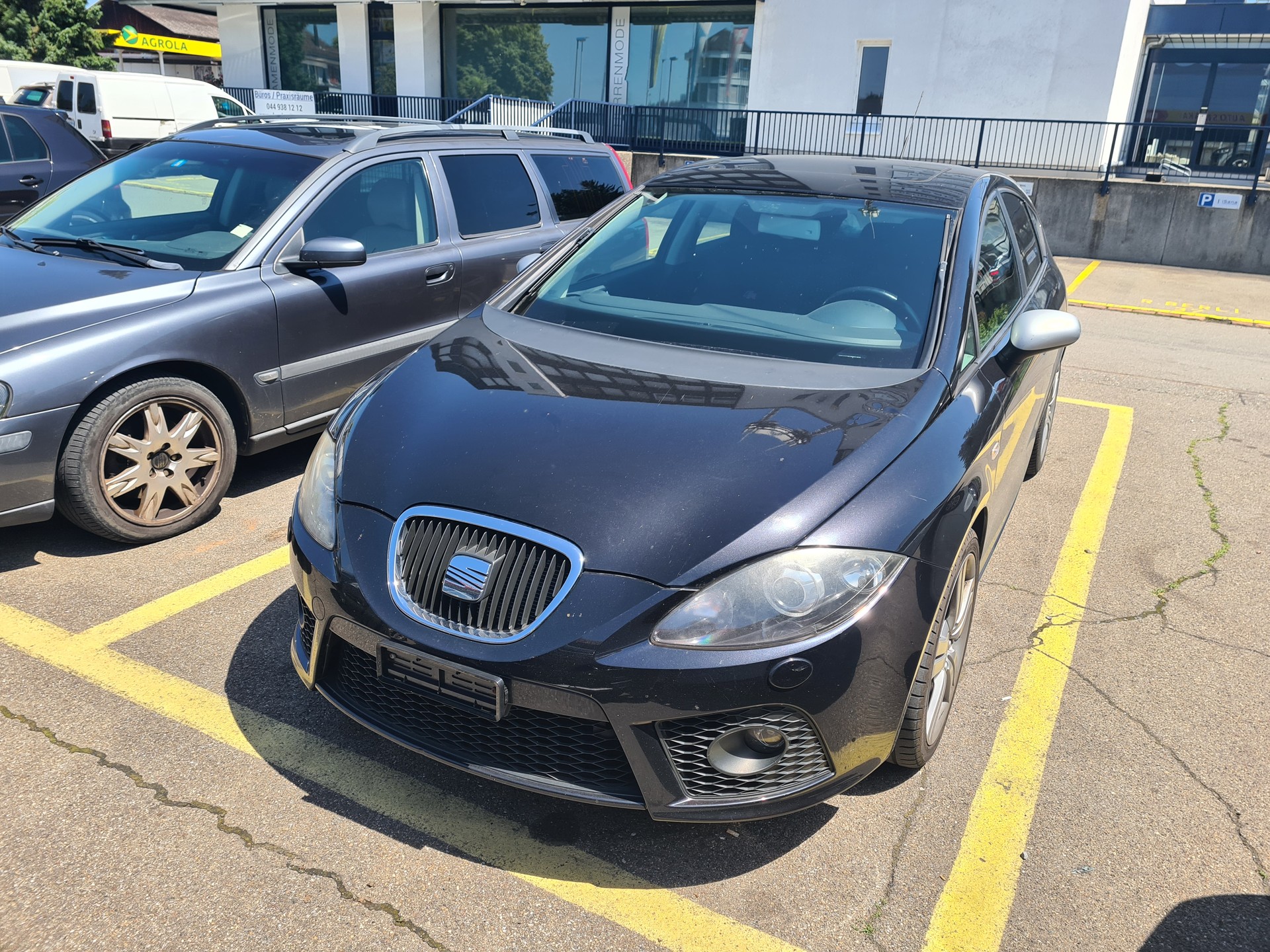SEAT Leon 2.0 TSI FR-image-0