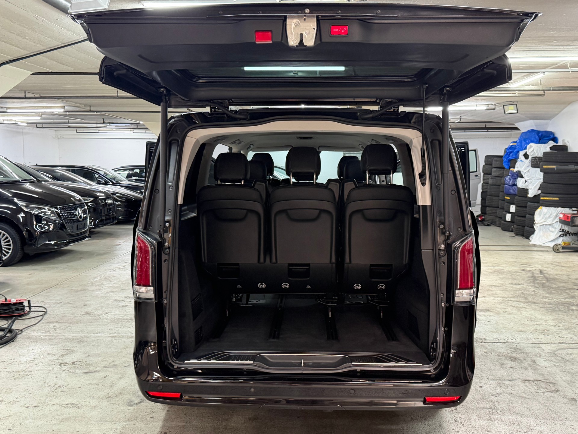 MERCEDES-BENZ V 300 d extralang Avantgarde 4Matic 9G-Tronic-image-8