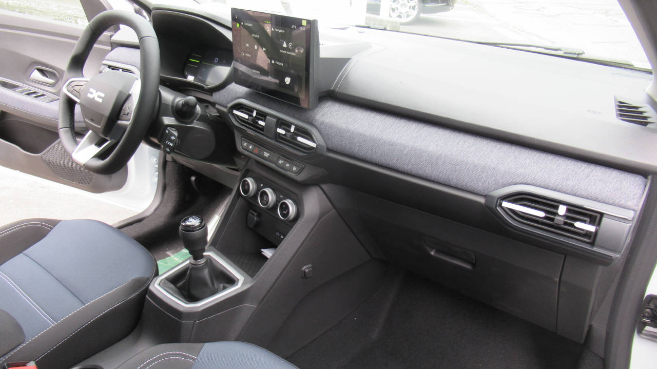 DACIA Sandero 1.0 TCe 100 Journey-image-12