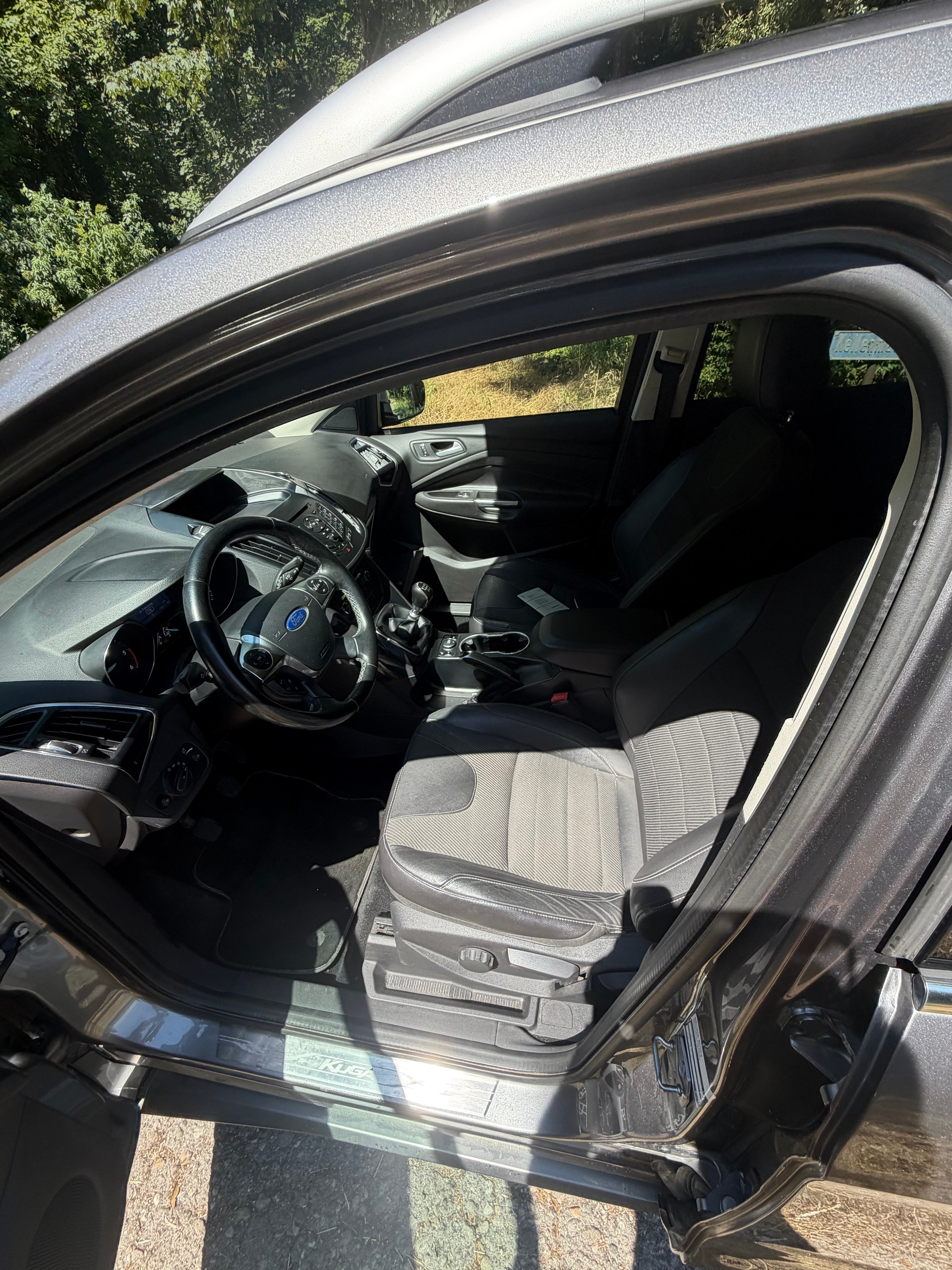 FORD Kuga 2.0 TDCi Carving 4WD-image-10