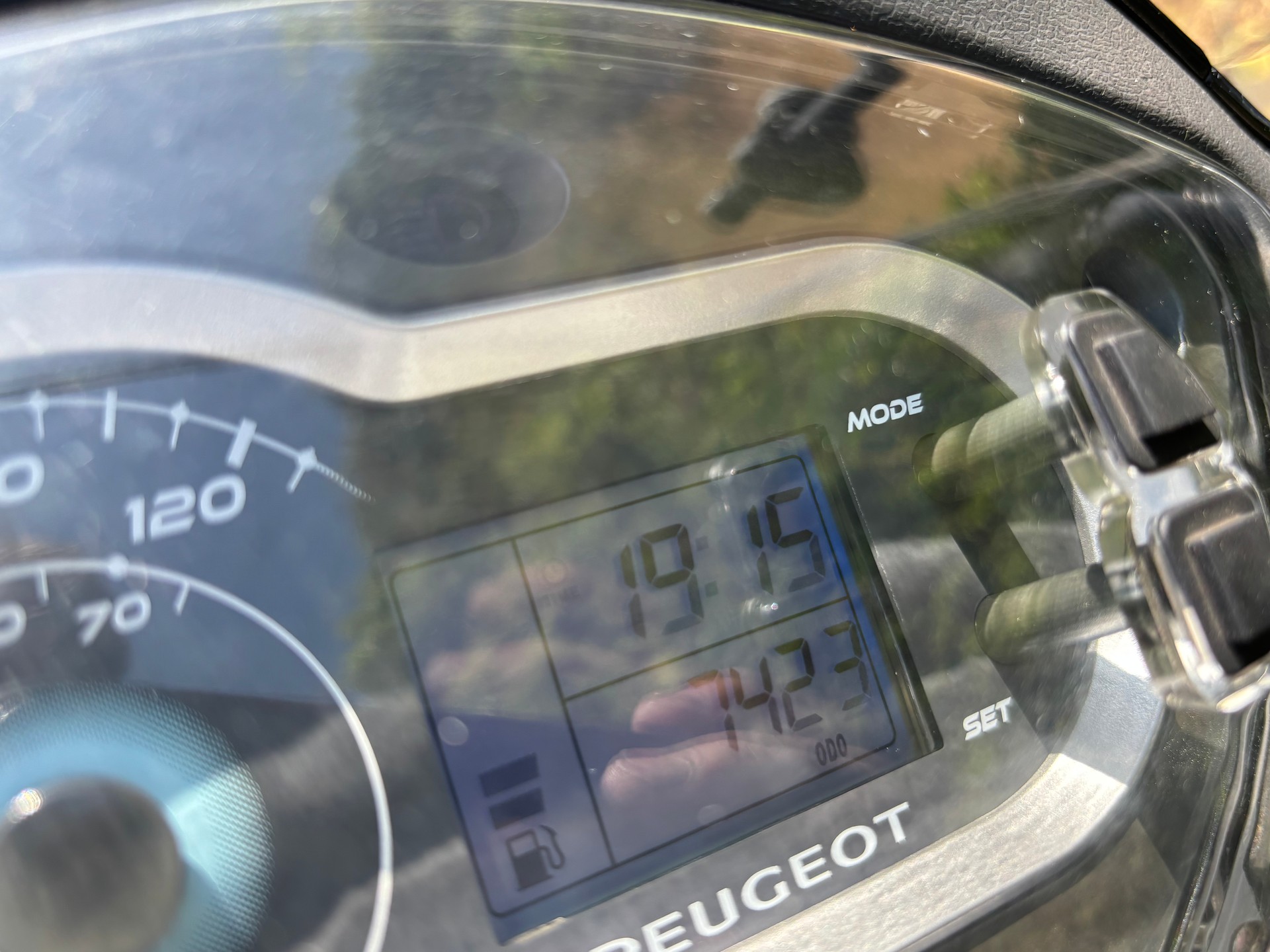 PEUGEOT Tweet 125 RS-image-12