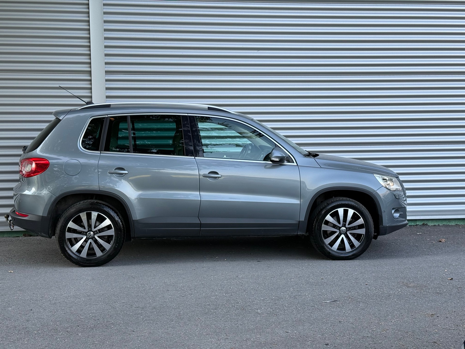 VW Tiguan 2.0 TDI Sport&Style Tiptronic-image-4