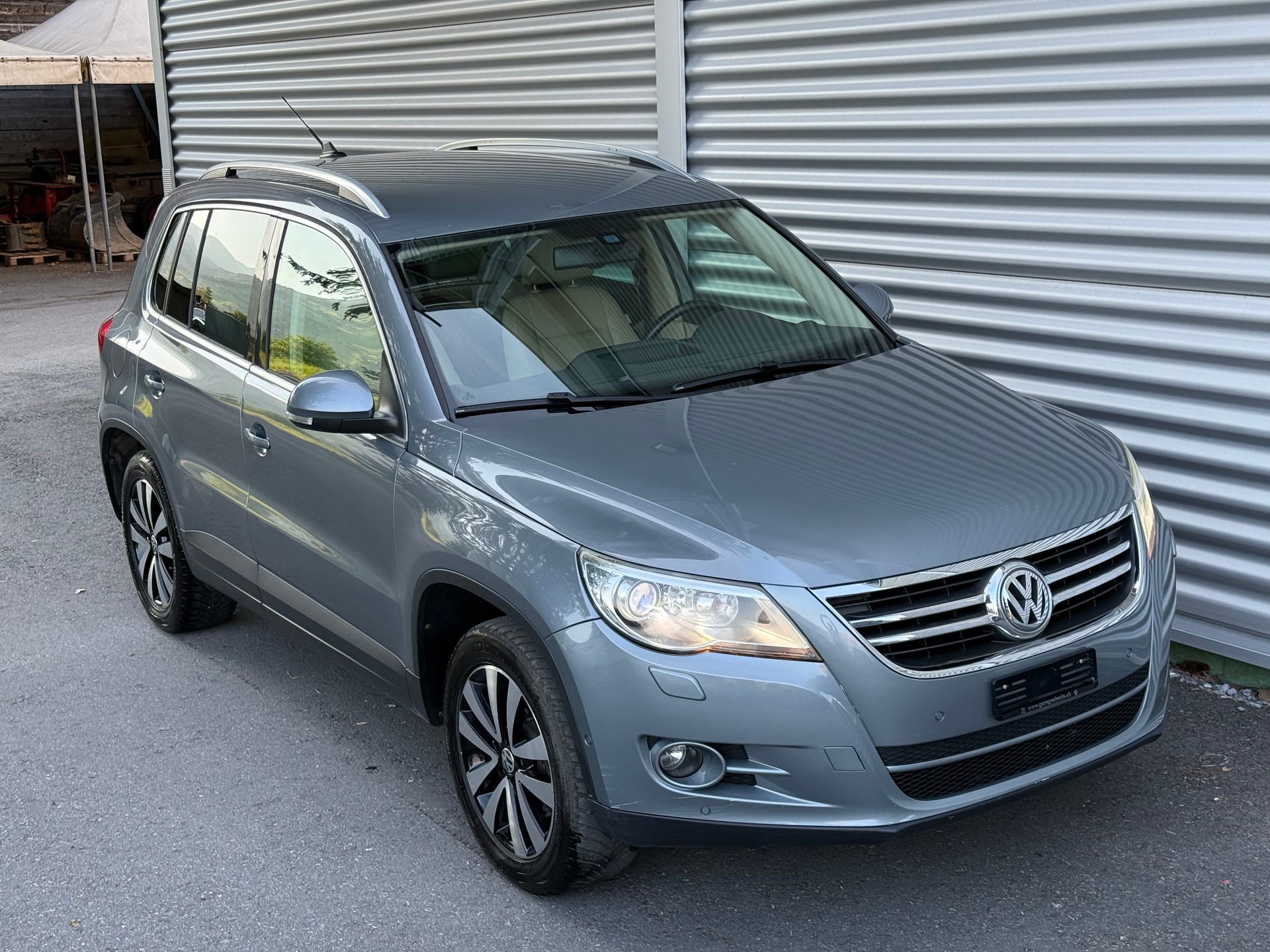 VW Tiguan 2.0 TDI Sport&Style Tiptronic-image-2