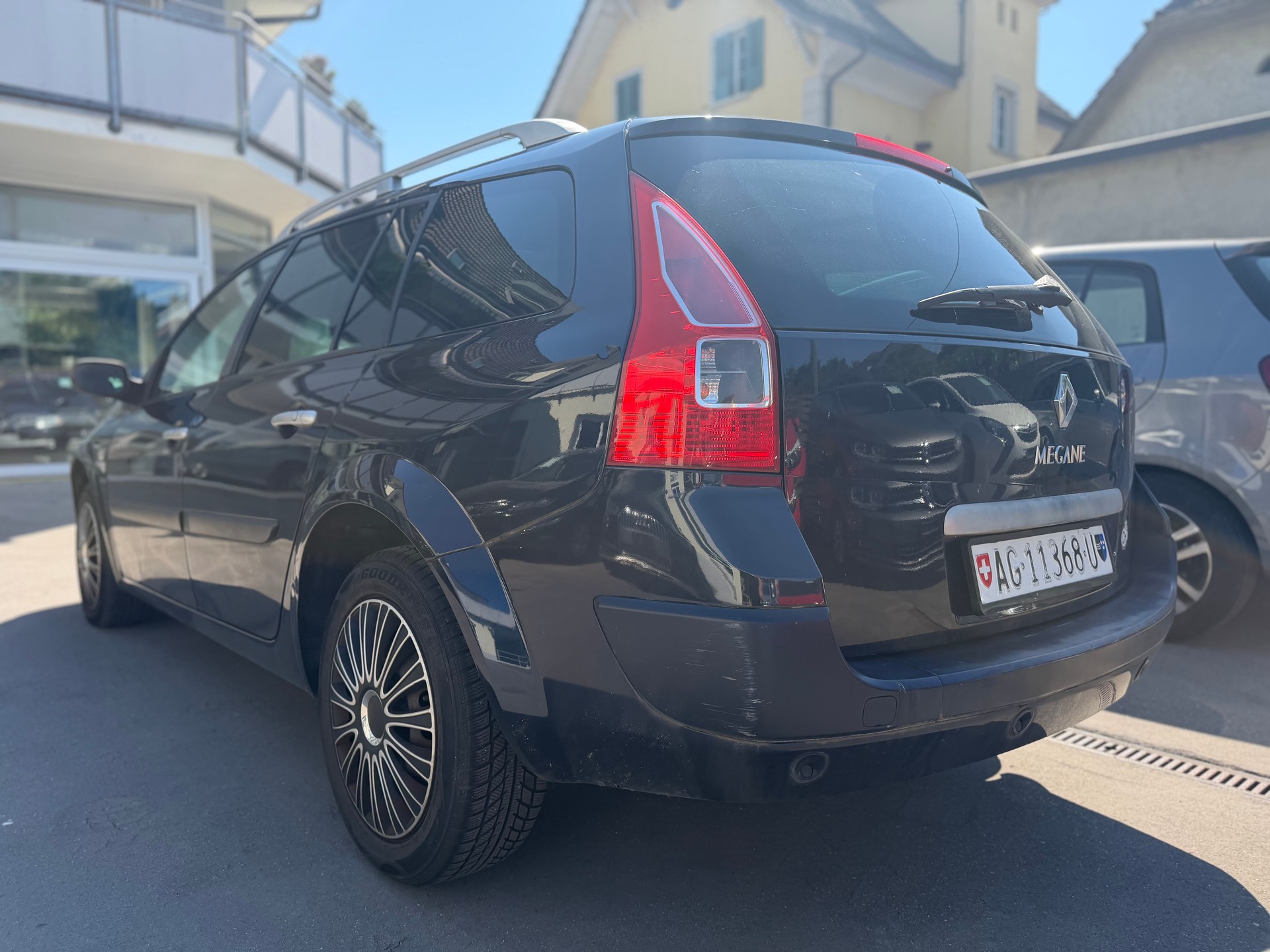 RENAULT Mégane Break 2.0 16V Business Automatic-image-7