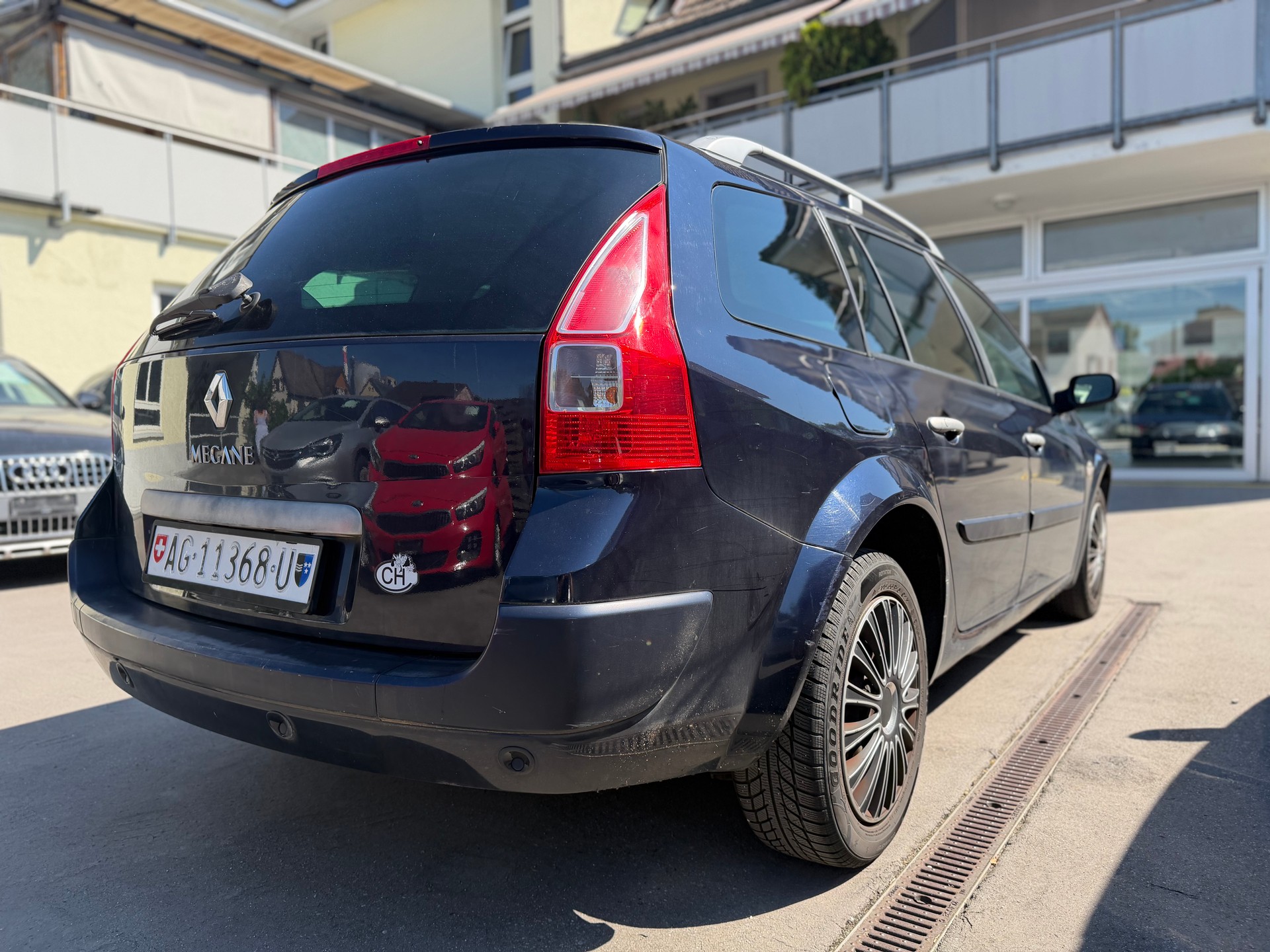 RENAULT Mégane Break 2.0 16V Business Automatic-image-5