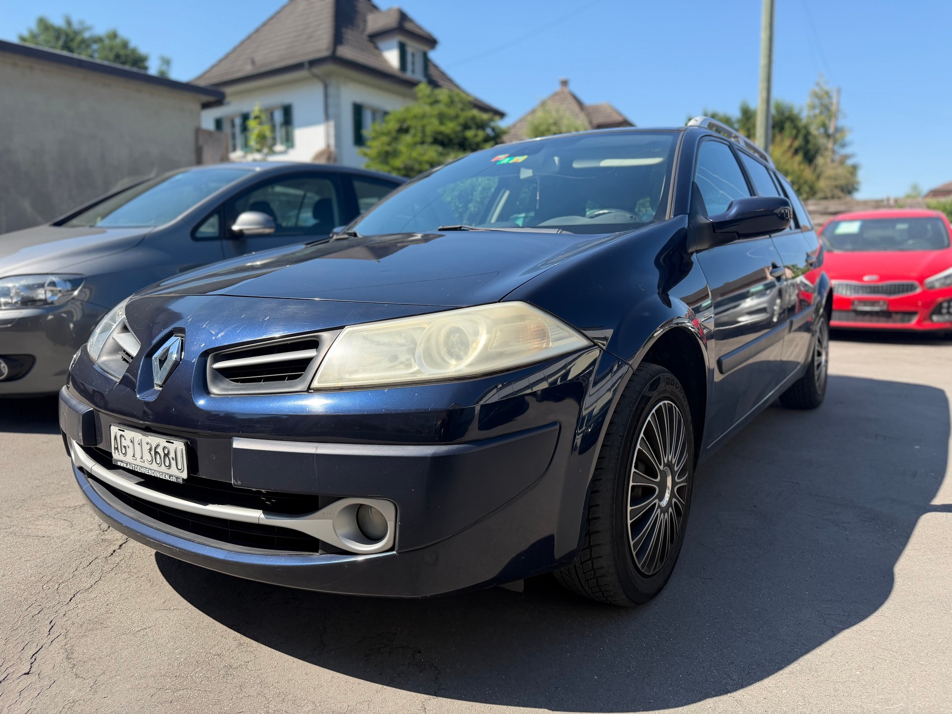 RENAULT Mégane Break 2.0 16V Business Automatic-image-1
