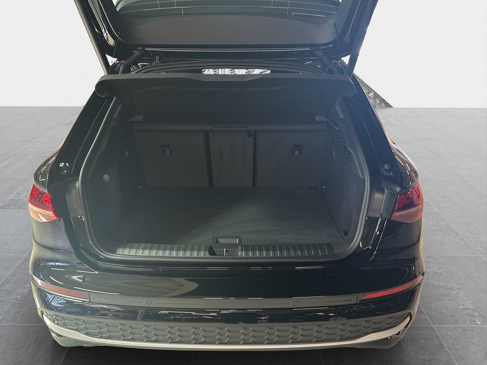 AUDI A3 Sportback TFSI 150 kW quattro advanced S tronic-image-12