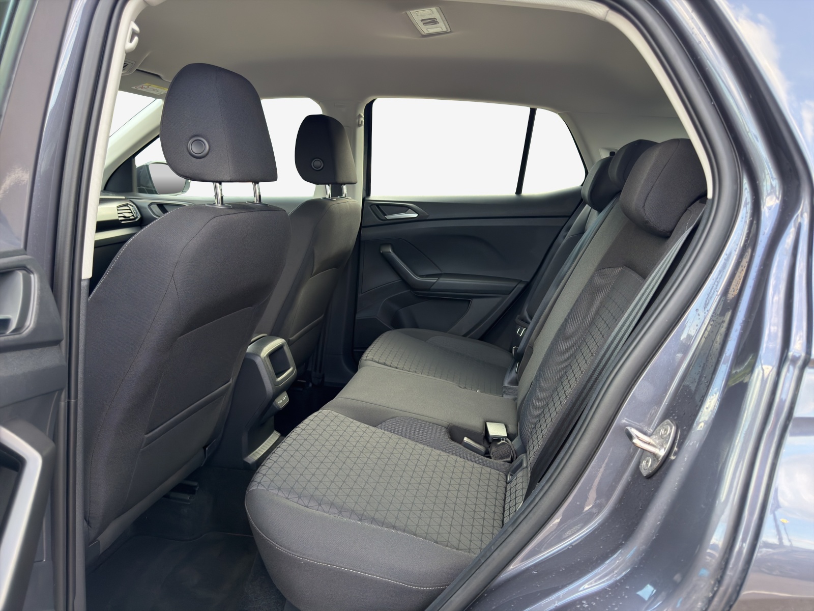 VW T-Cross 1.0 TSI Life DSG-image-11
