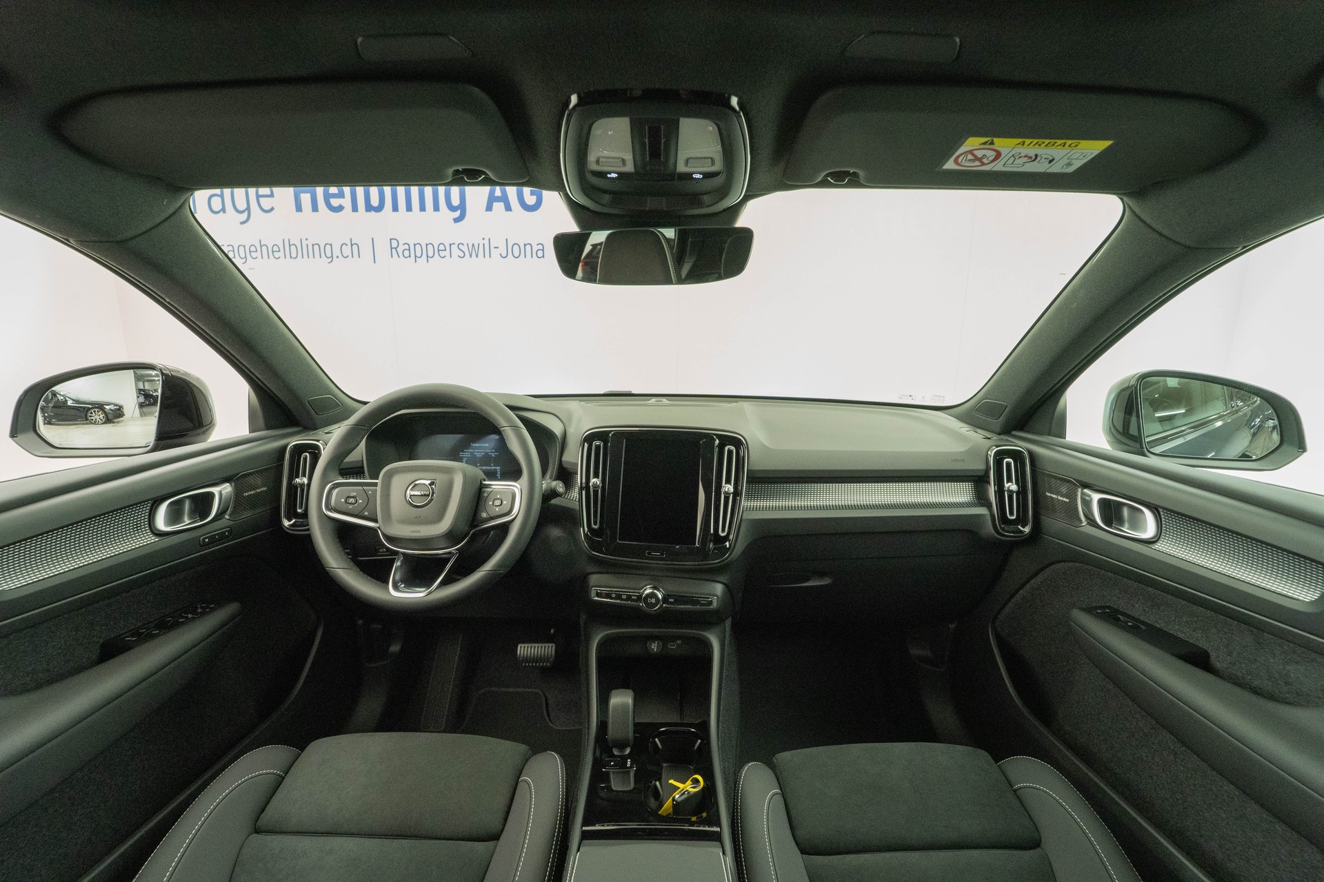 VOLVO EX40 Twin Black Edition AWD-image-5