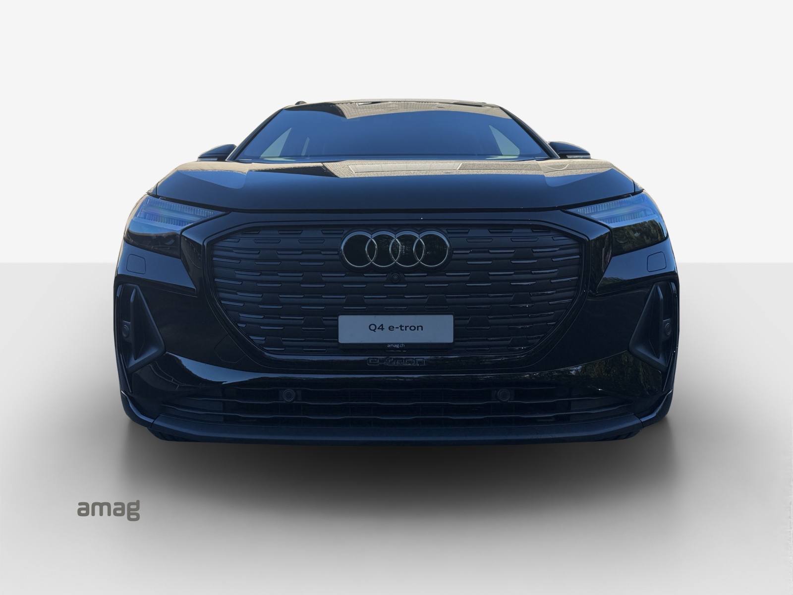 AUDI Q4 e-tron 45 Attraction quattro-image-6