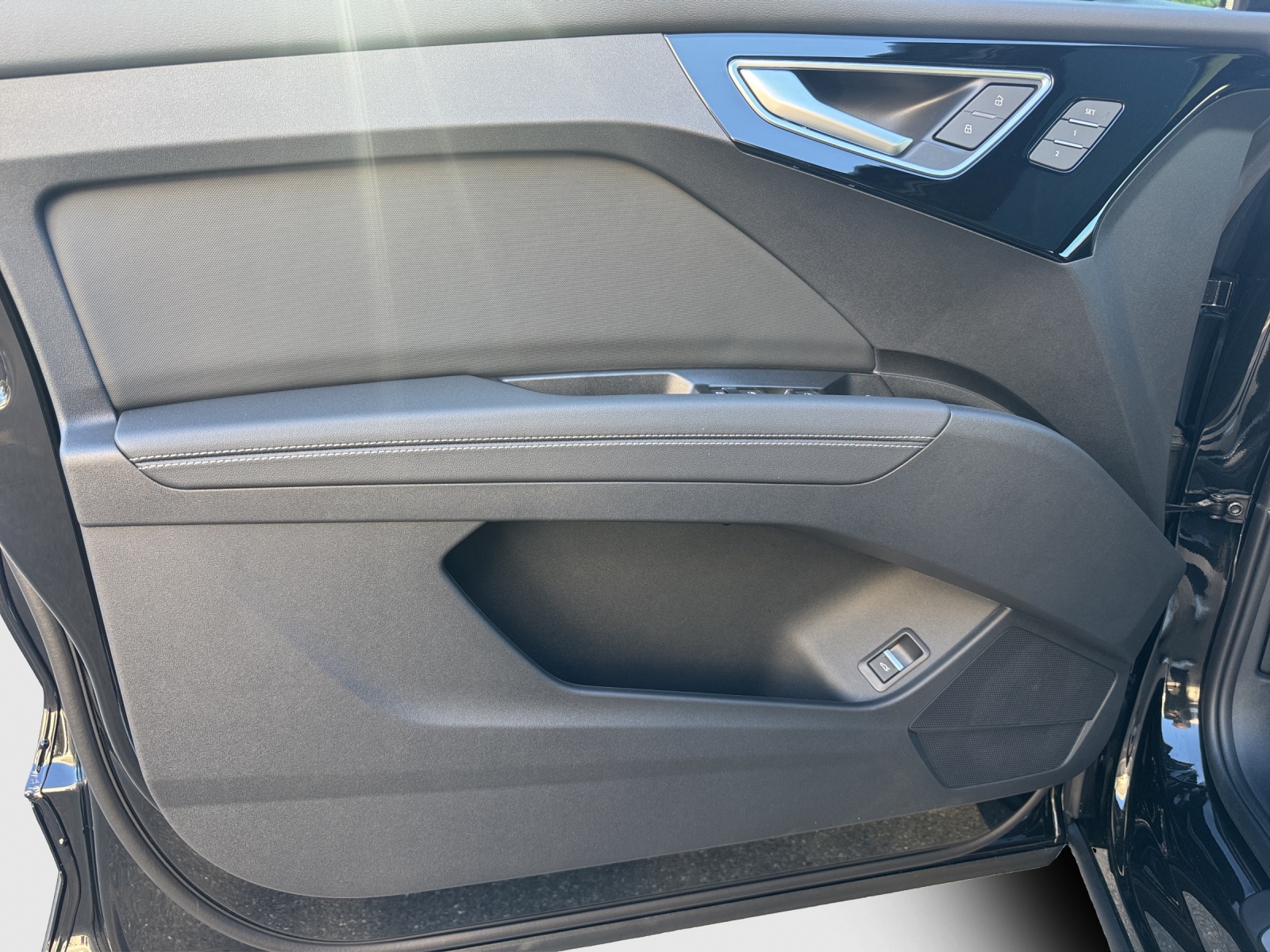 AUDI Q4 e-tron 45 Attraction quattro-image-15