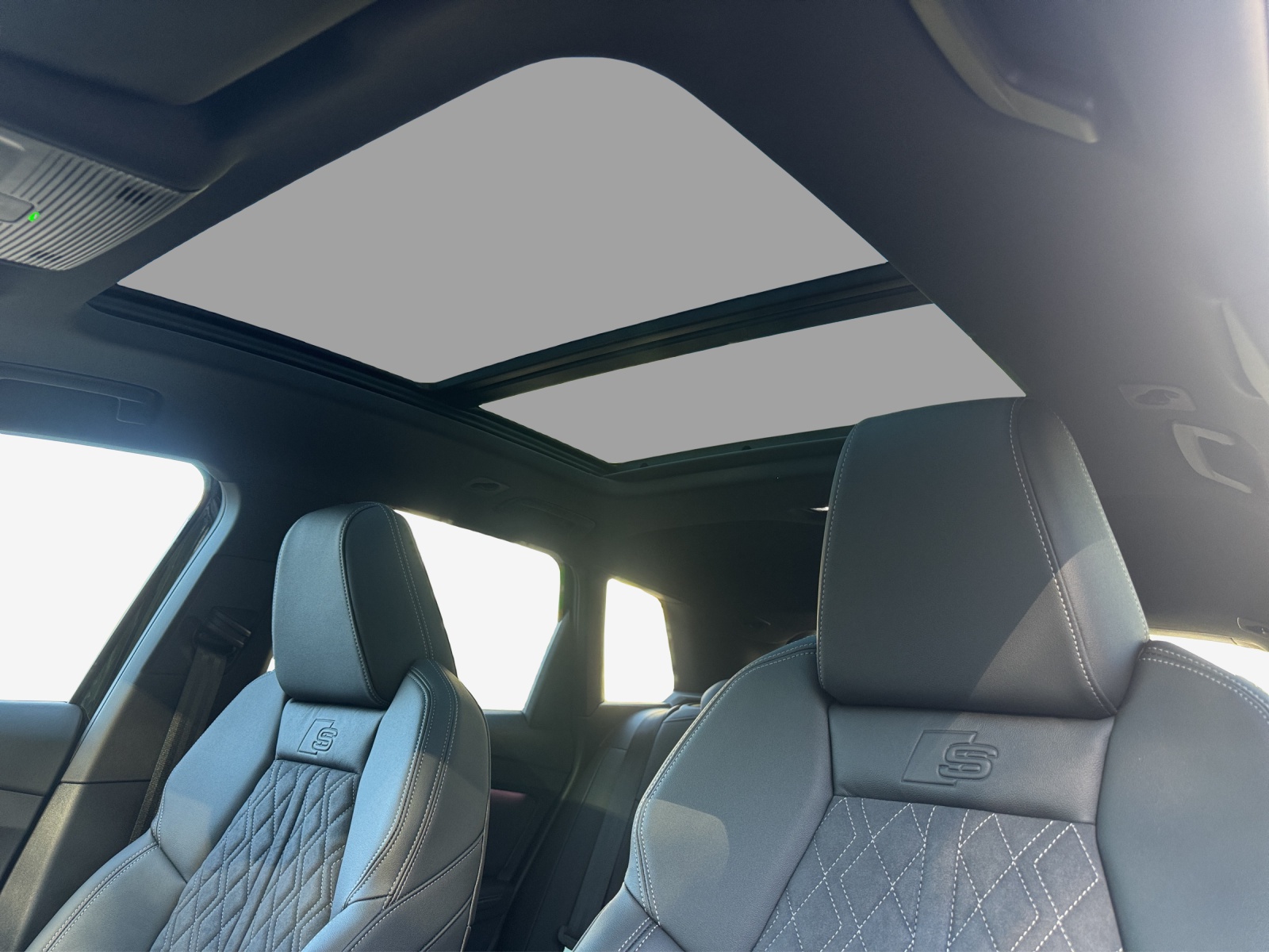 AUDI Q4 e-tron 45 Attraction quattro-image-14