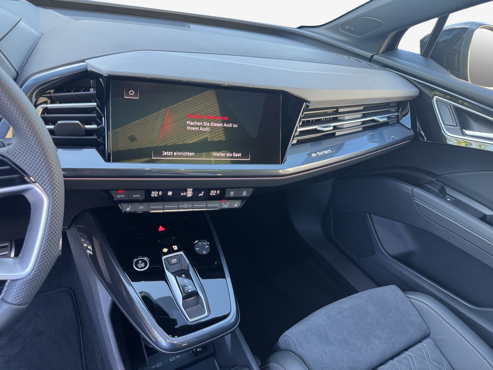 AUDI Q4 e-tron 45 Attraction quattro-image-10