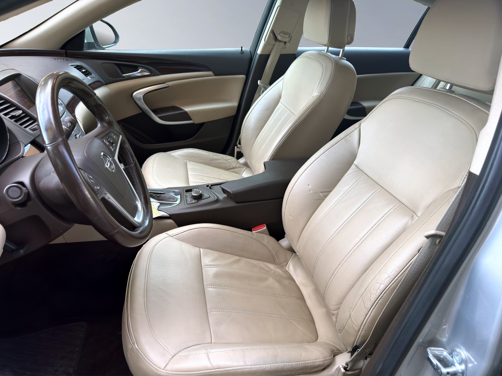 OPEL Insignia 2.0 Turbo Cosmo-image-8