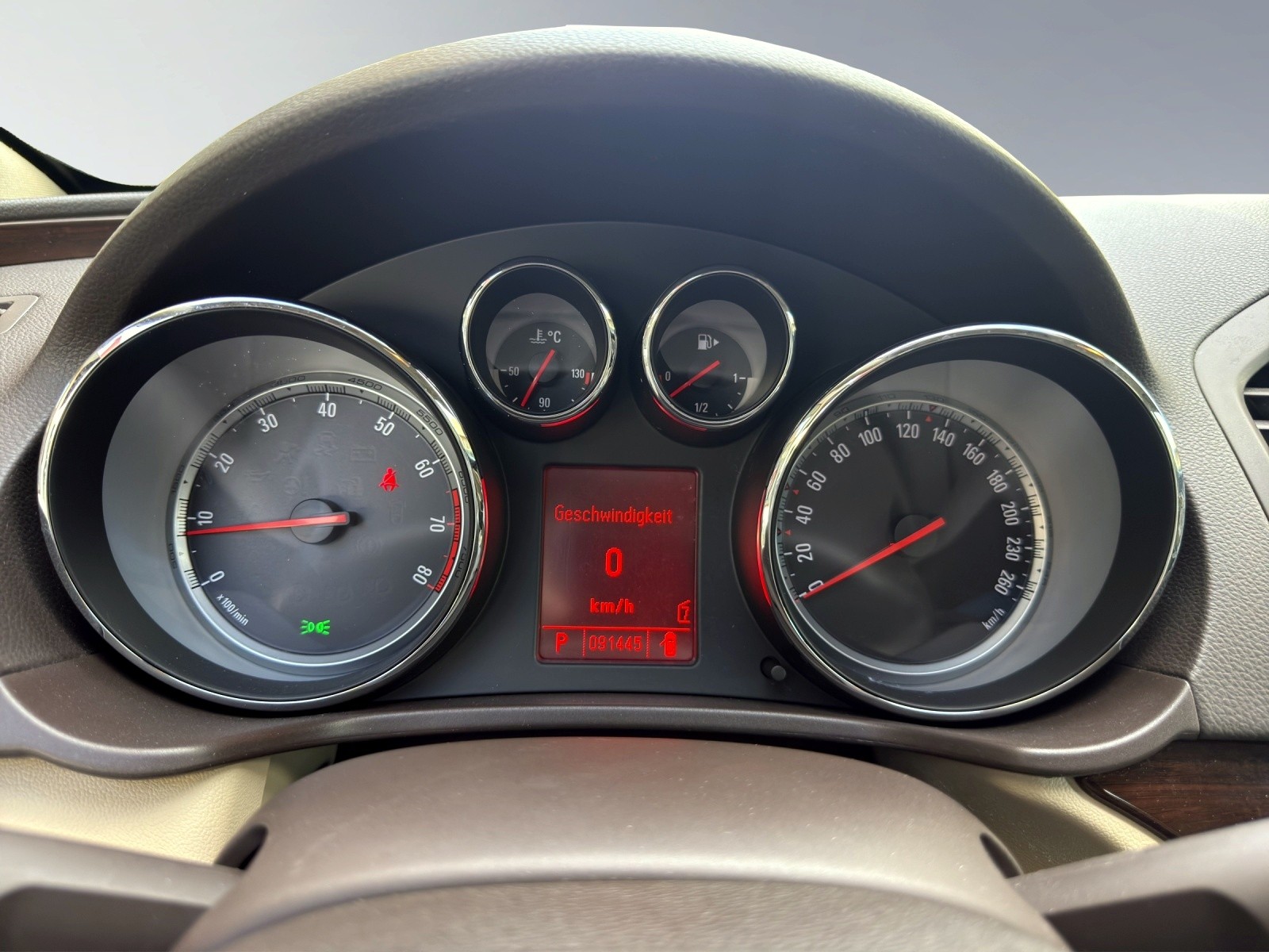 OPEL Insignia 2.0 Turbo Cosmo-image-9