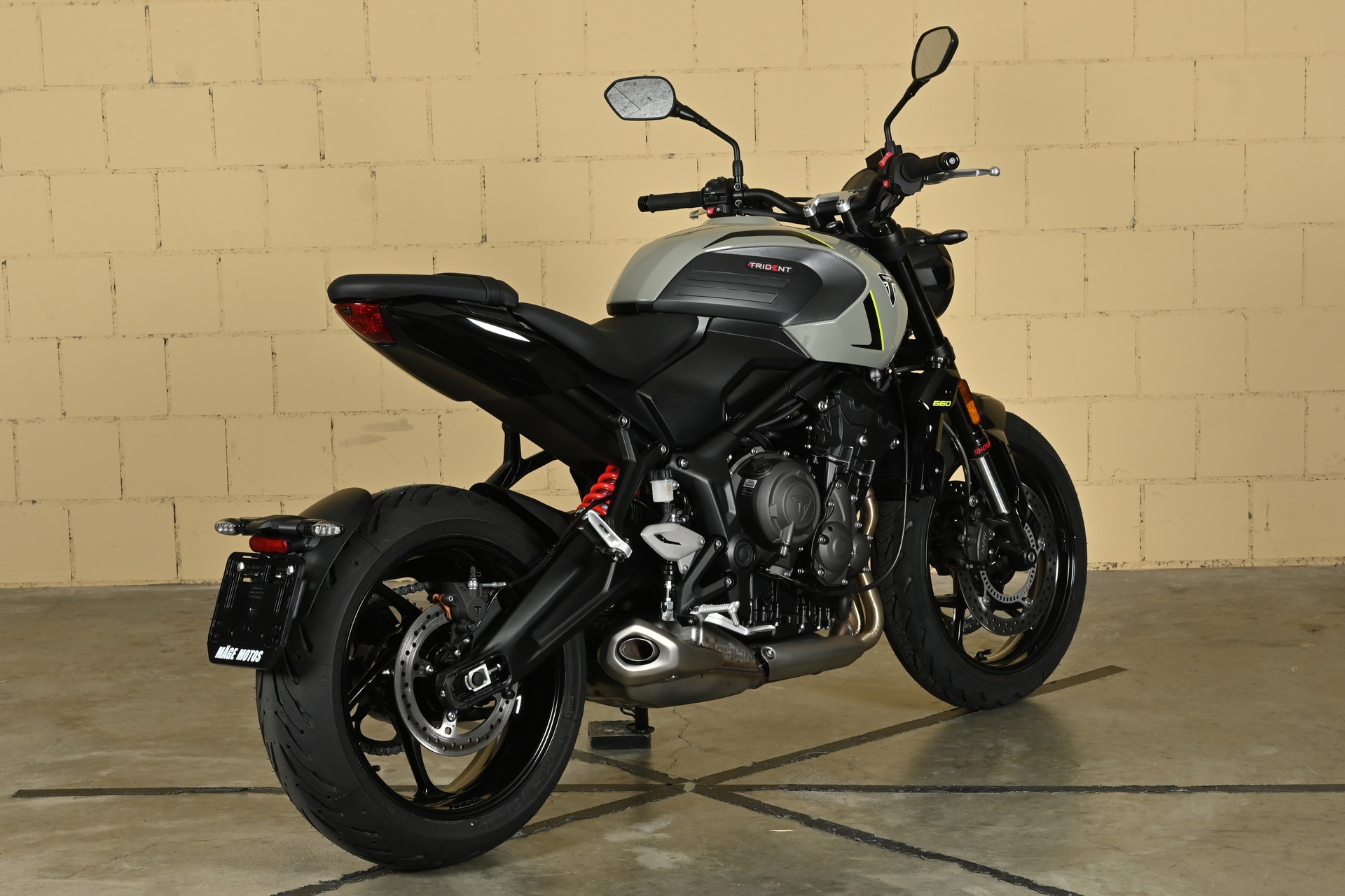 TRIUMPH Trident 660-image-6