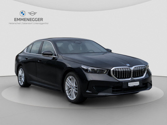 BMW i5 xDrive40-showroom-element-2