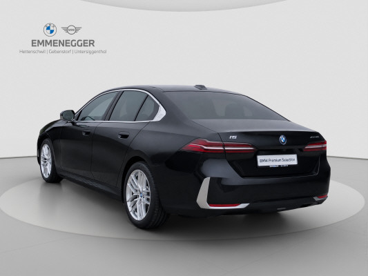 BMW i5 xDrive40-image-5