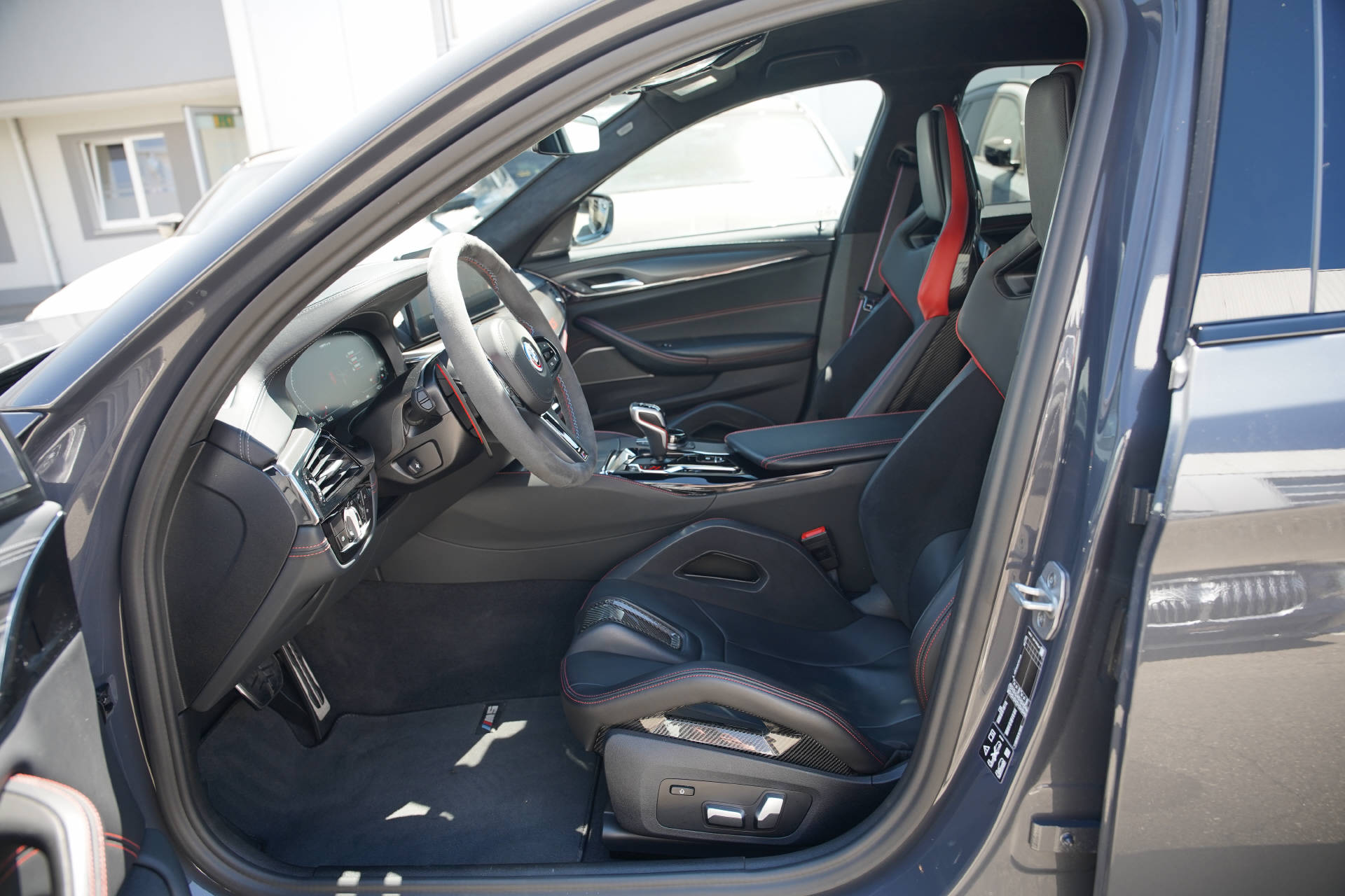 BMW M5 xDrive CS-image-7