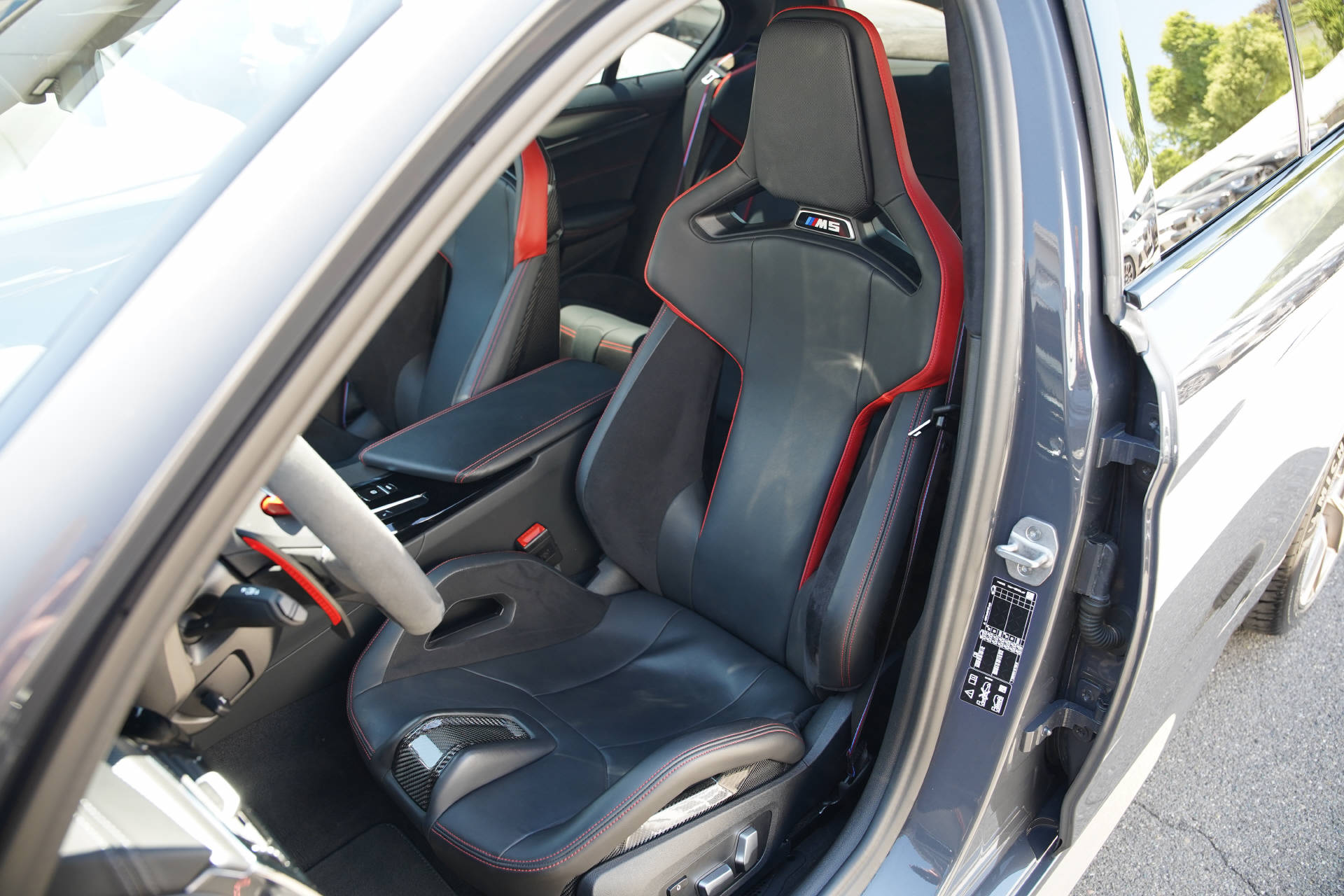 BMW M5 xDrive CS-image-9